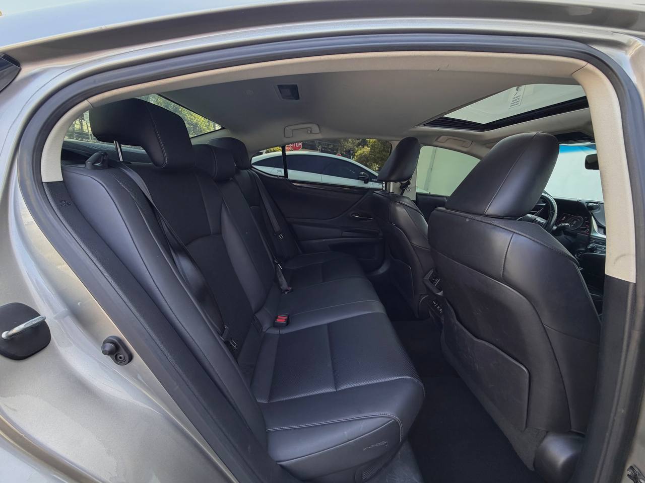 2020 Lexus ES ES 300h FWD