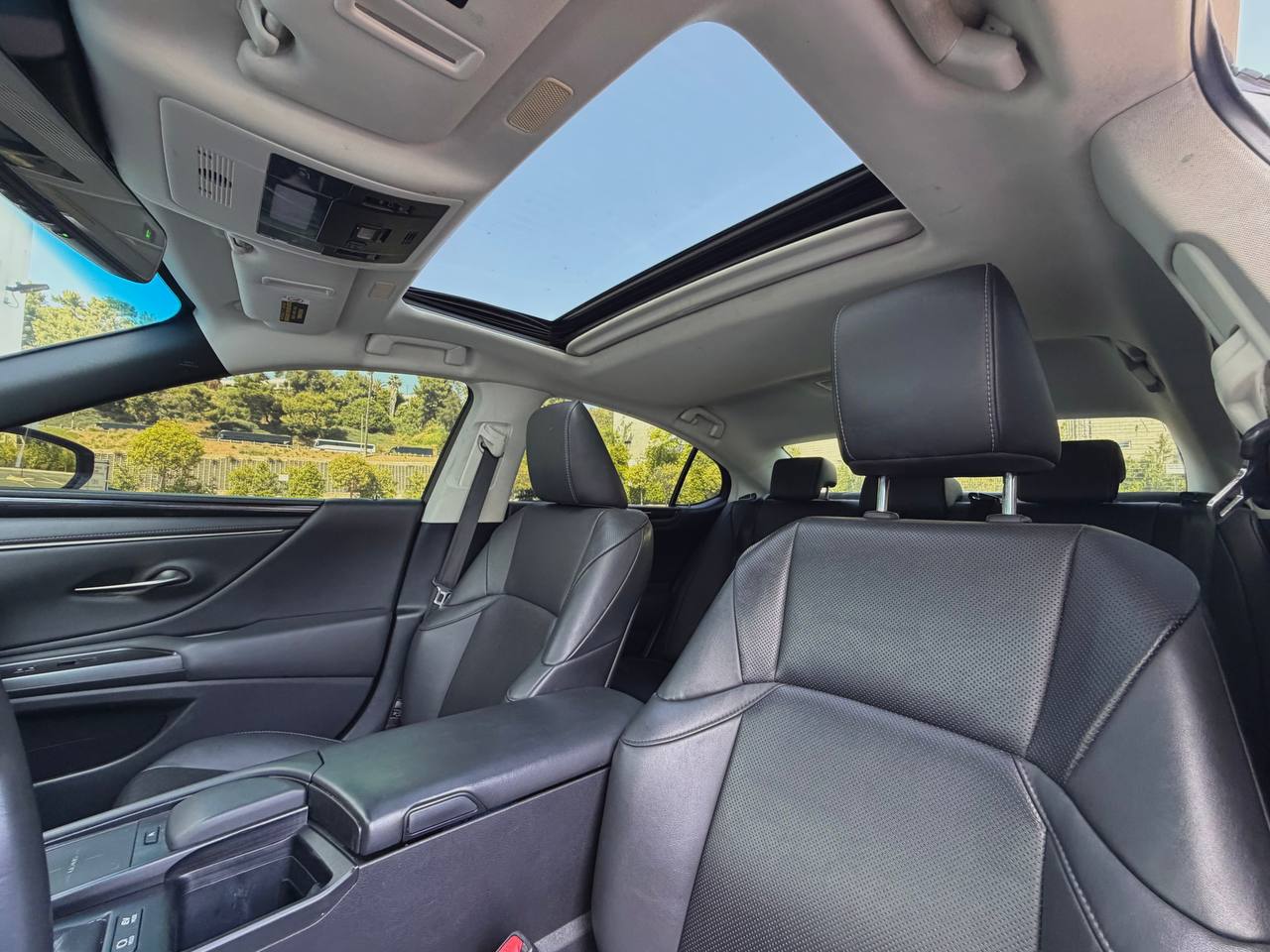 2020 Lexus ES ES 300h FWD