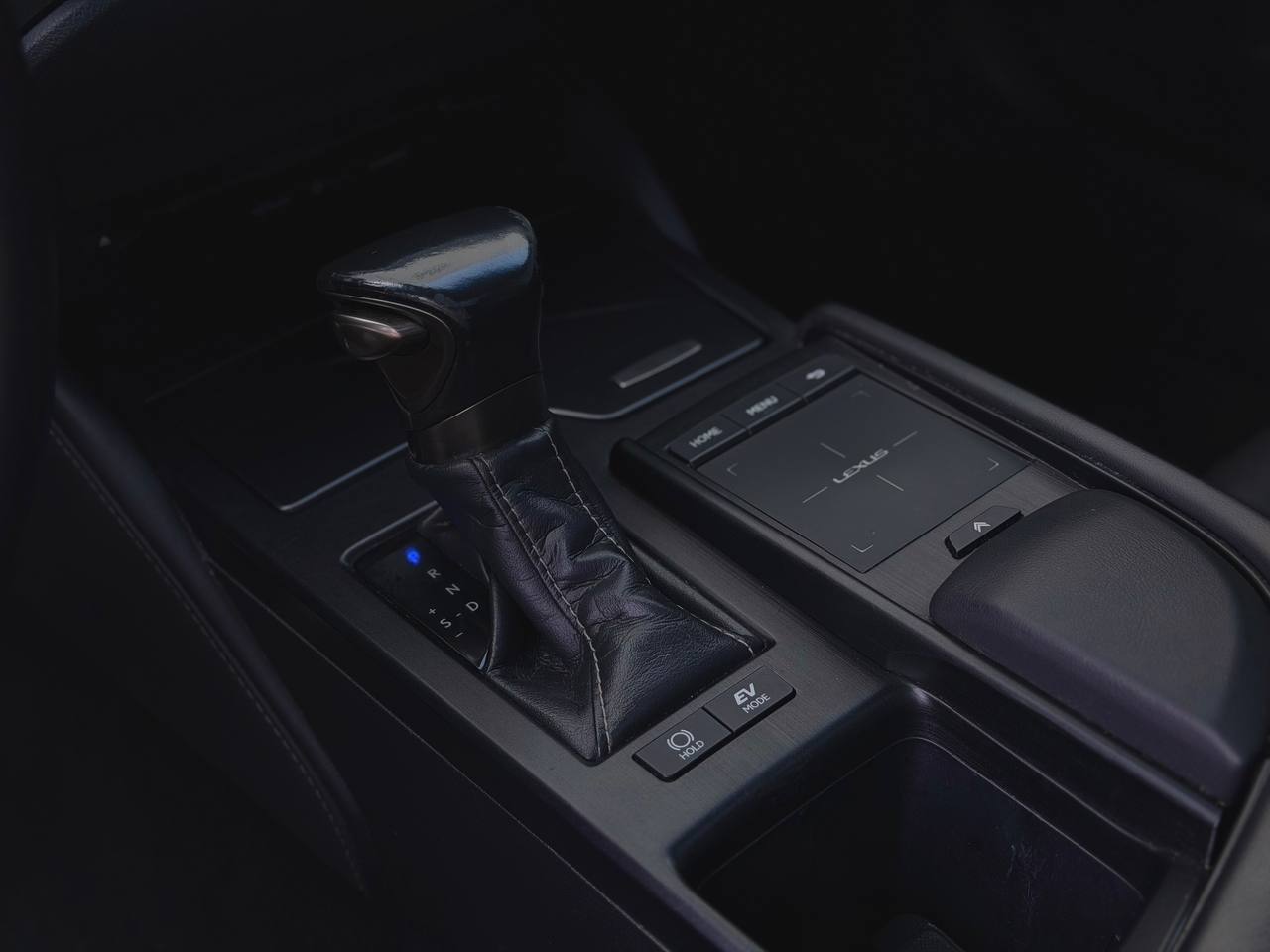 2020 Lexus ES ES 300h FWD