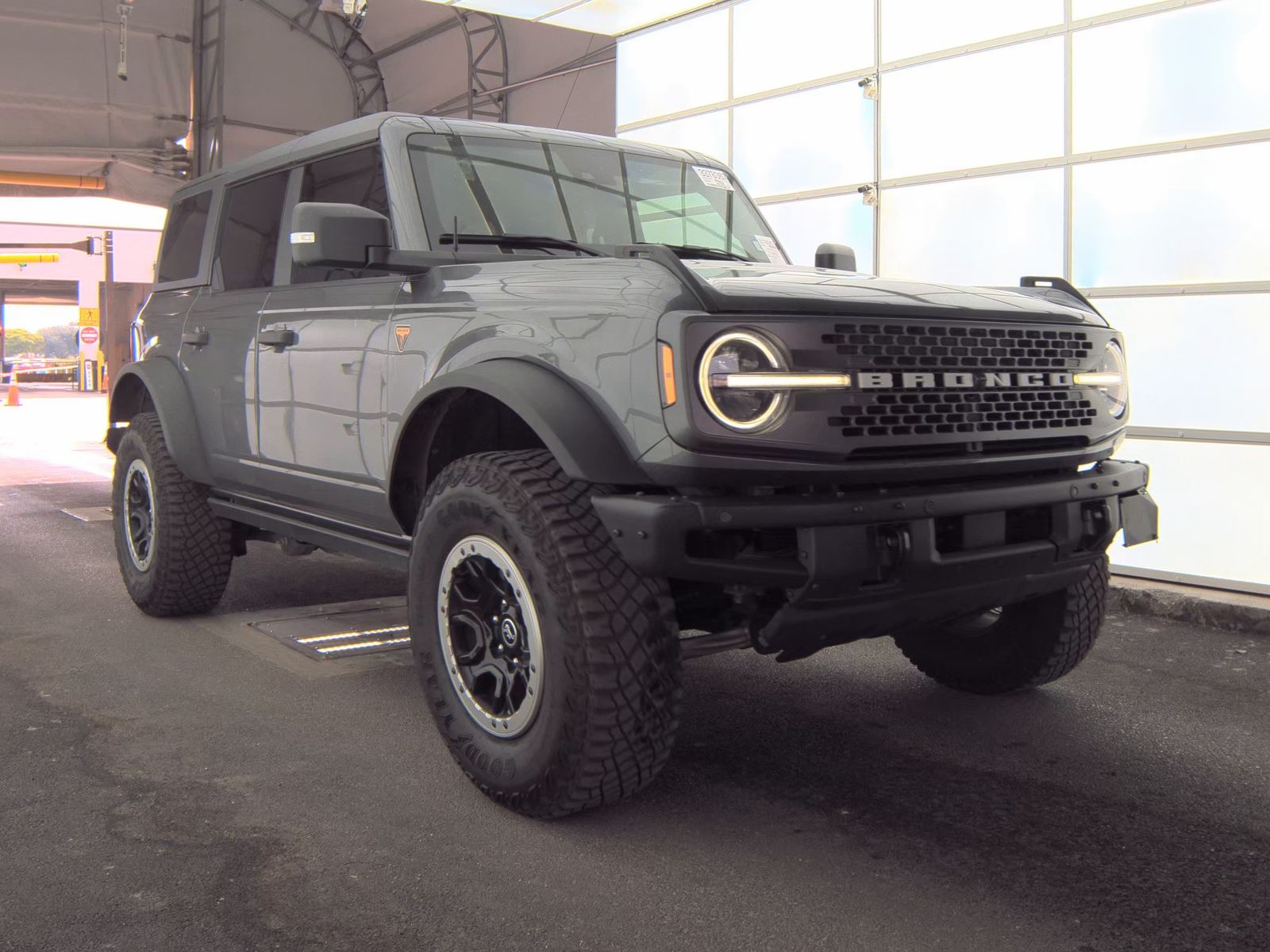 FORD BRONCO - 5