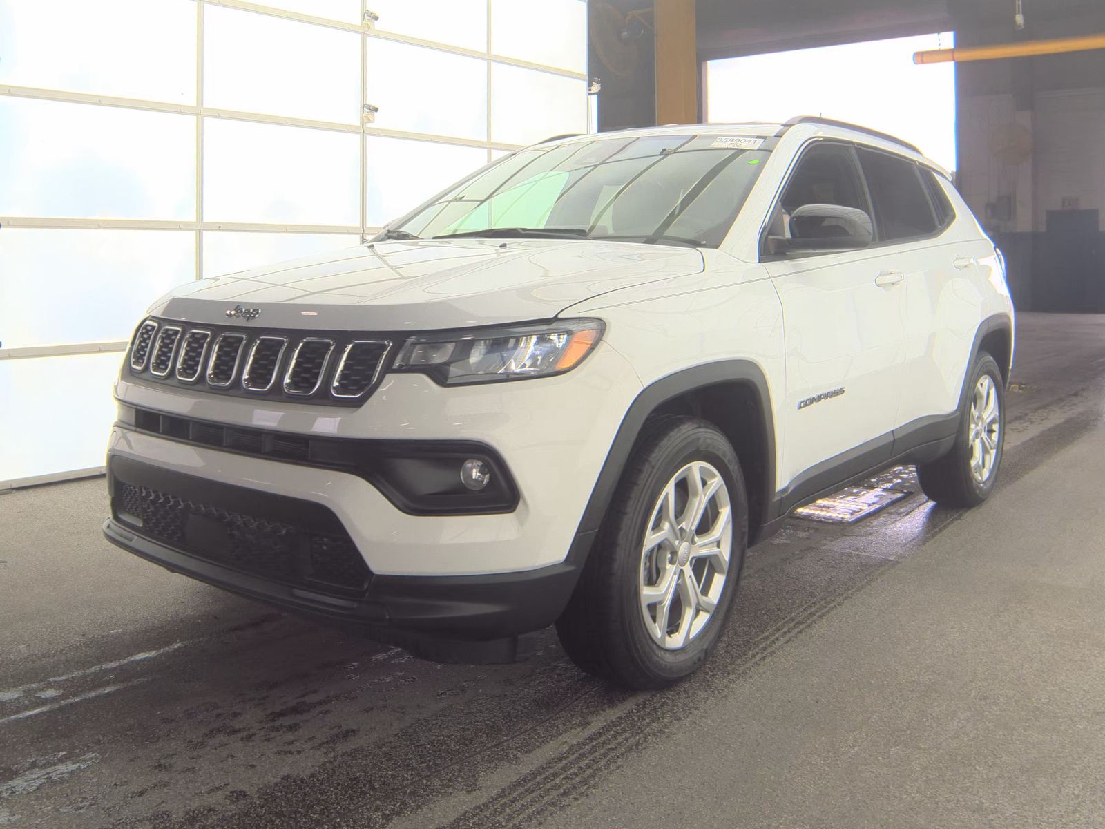JEEP LATITUDE - 1