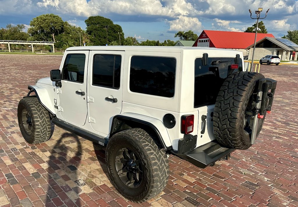 JEEP UNLIMITED SAHARA - 8