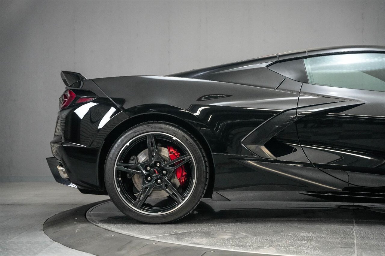 CHEVROLET STINGRAY - 8