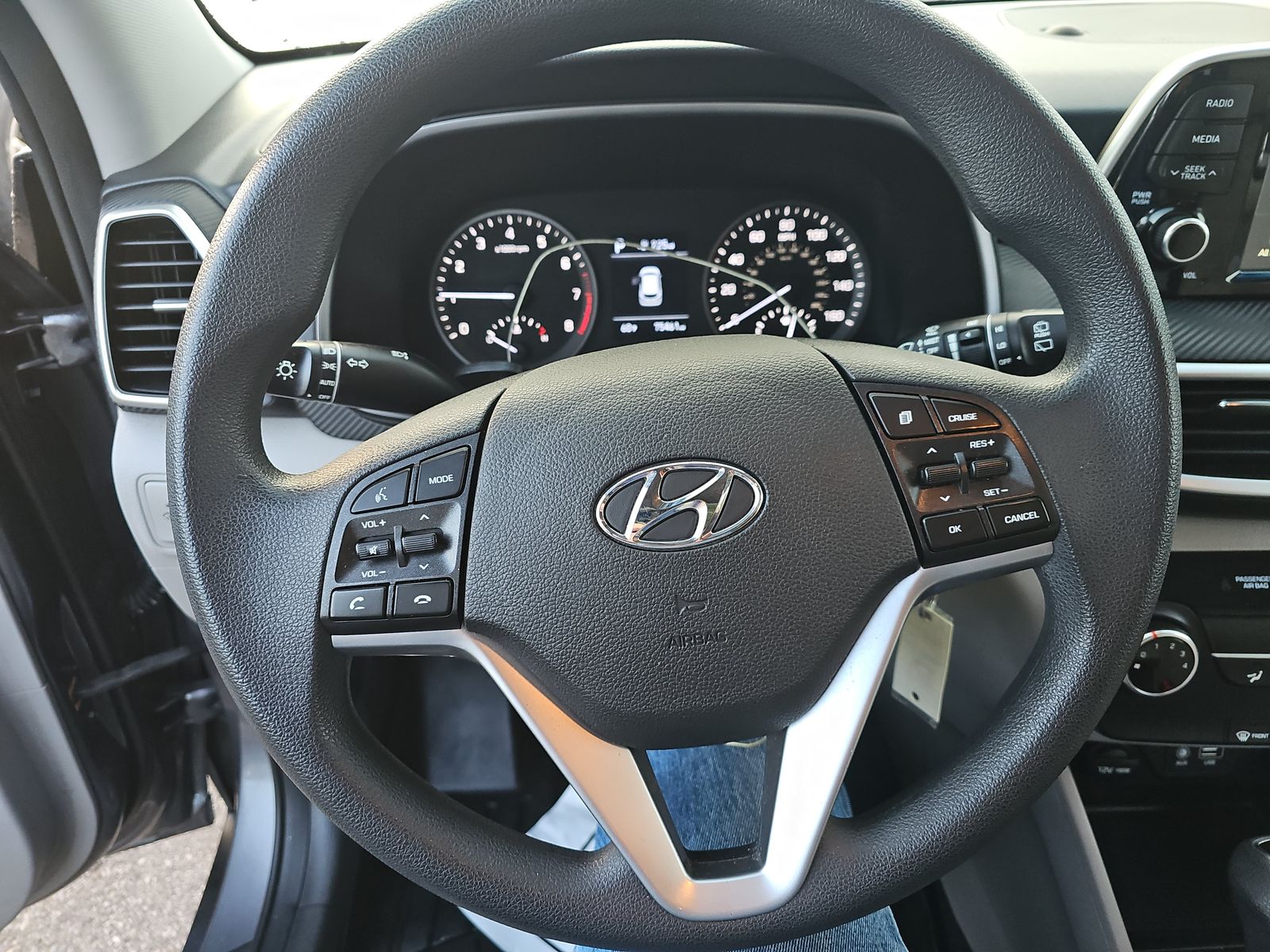 HYUNDAI SE - 3