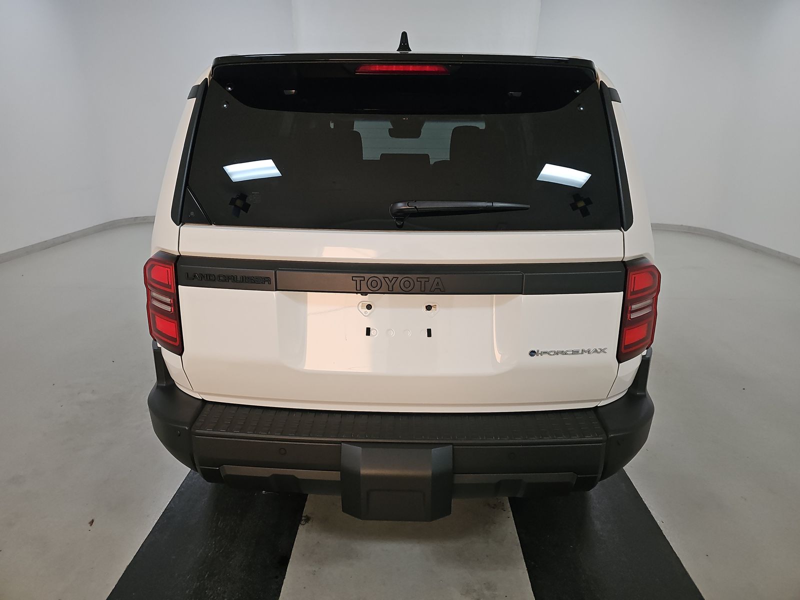 TOYOTA LAND CRUISER - 6