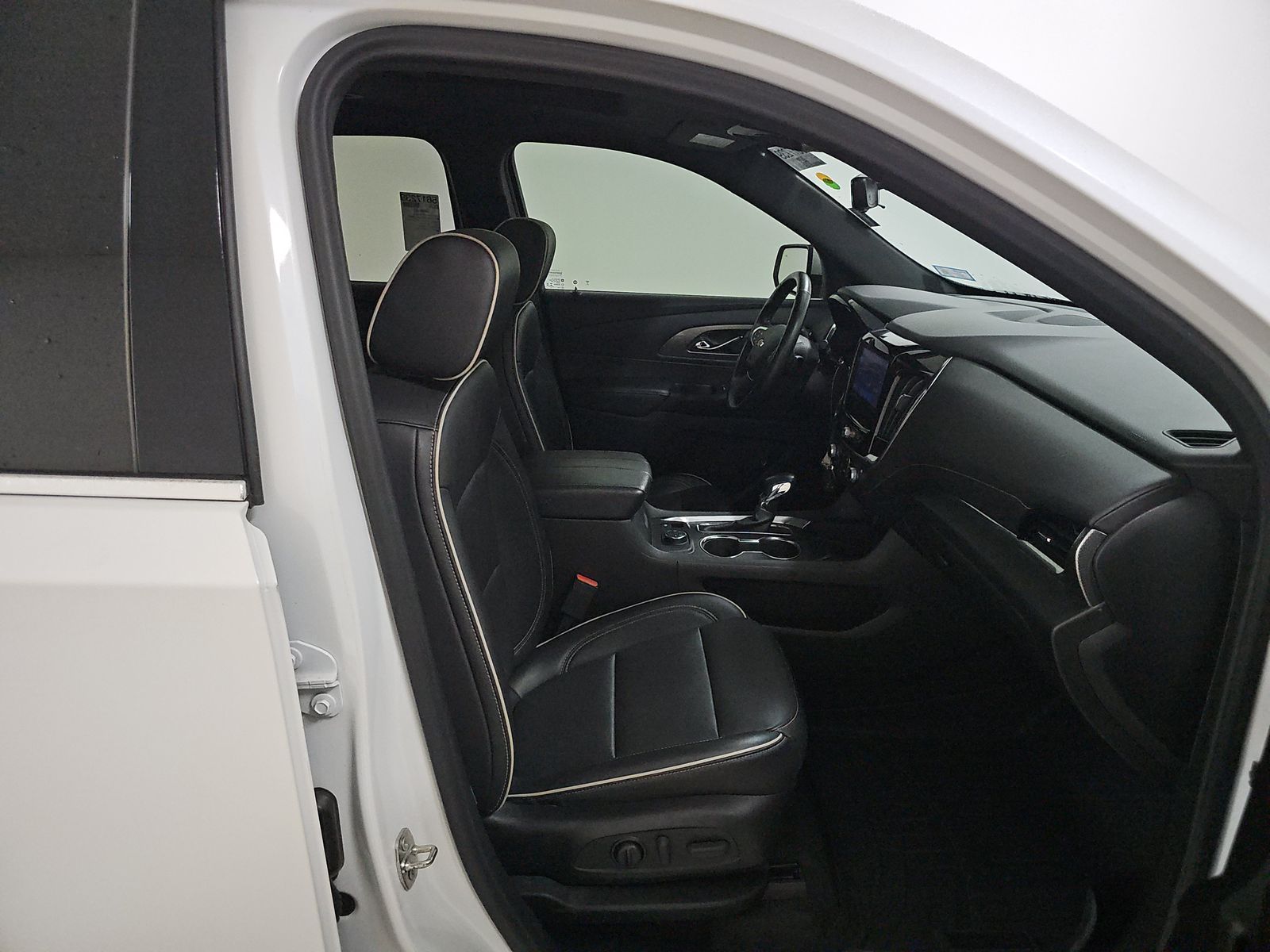 CHEVROLET PREMIER - 9