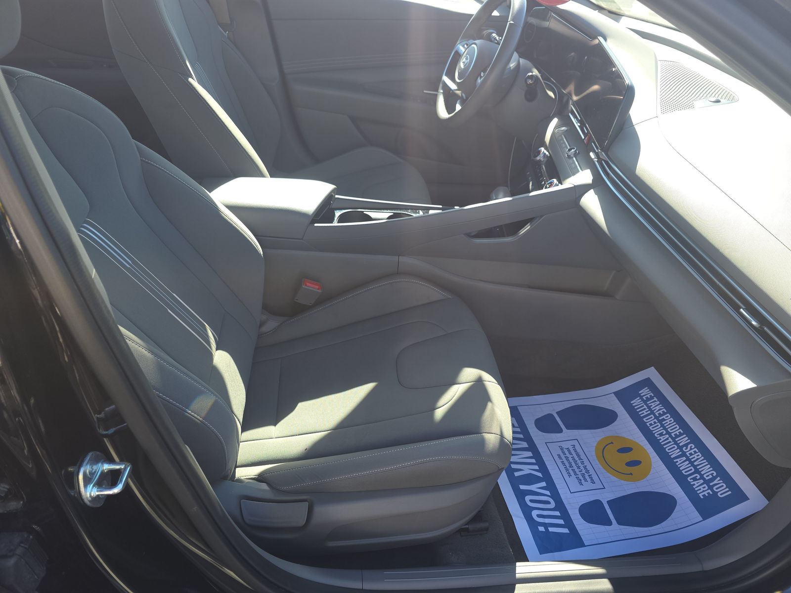 HYUNDAI SEL CONVENIENCE - 9