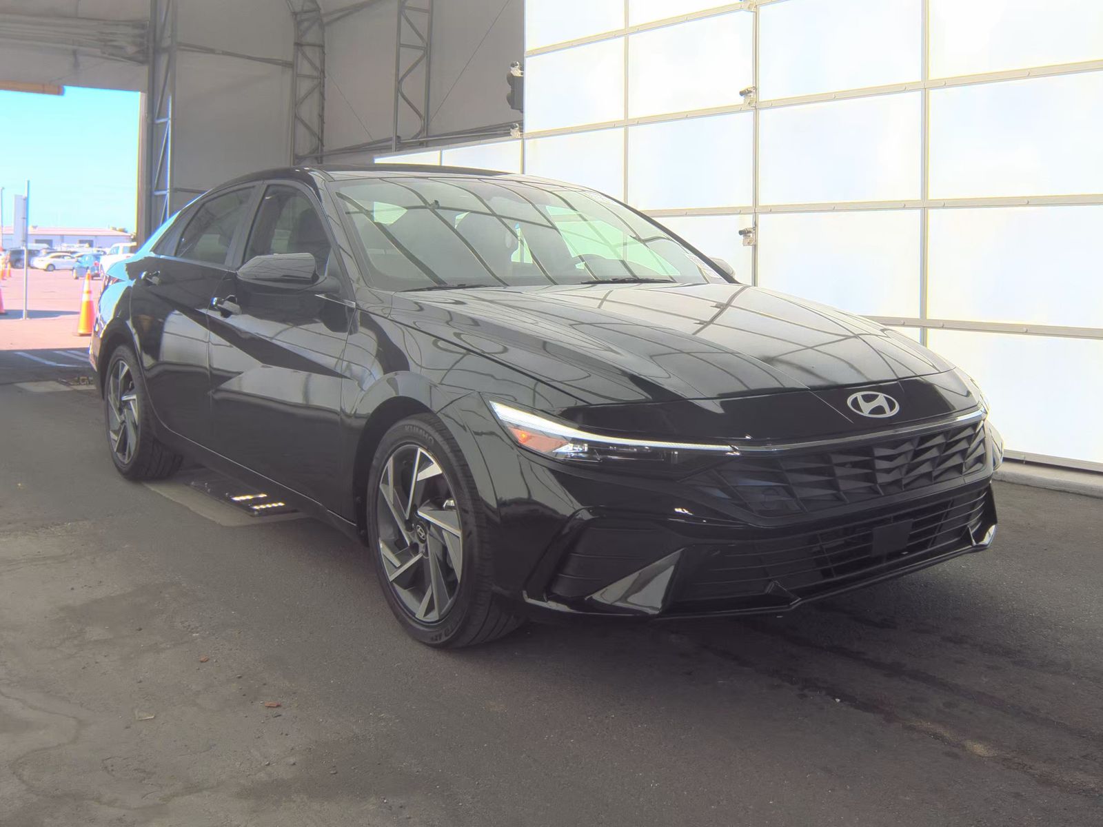 HYUNDAI SEL CONVENIENCE - 4