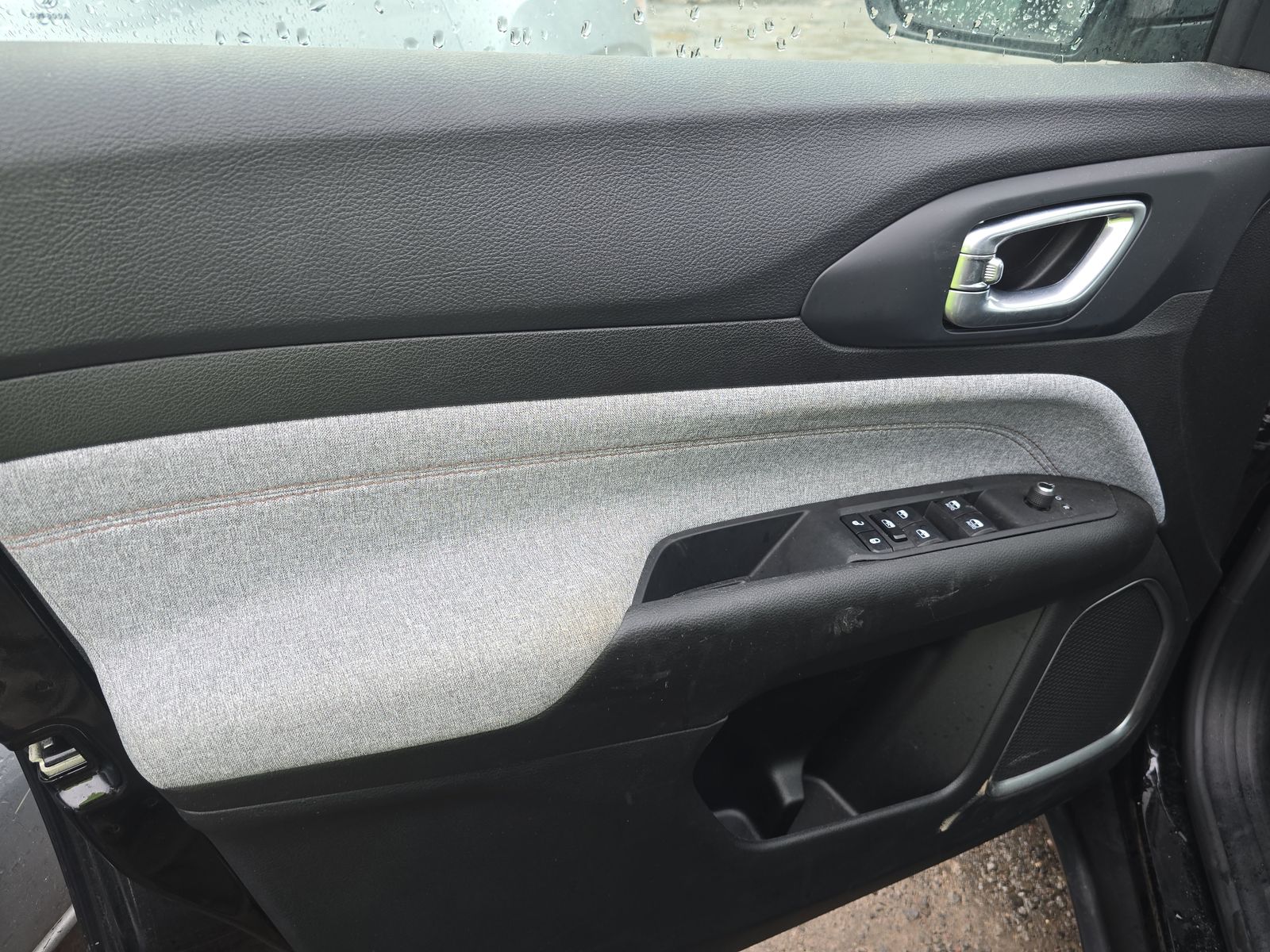 JEEP LATITU LUX - 10