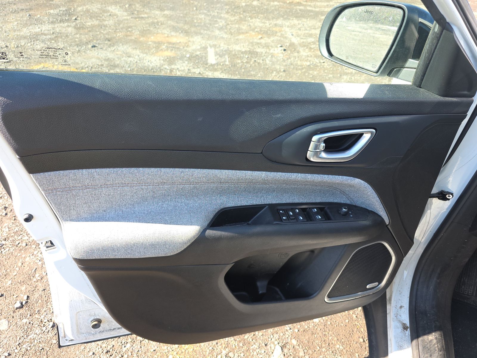 JEEP LATITU LUX - 10