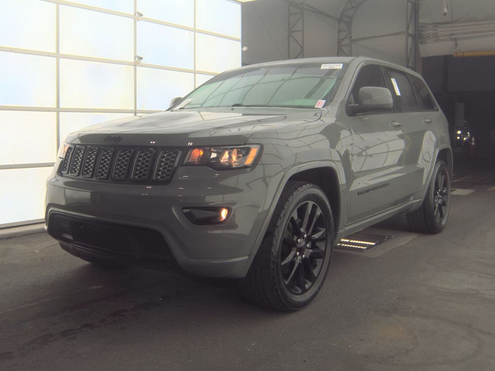 JEEP LAREDO ALTITUDE EDITION - 1