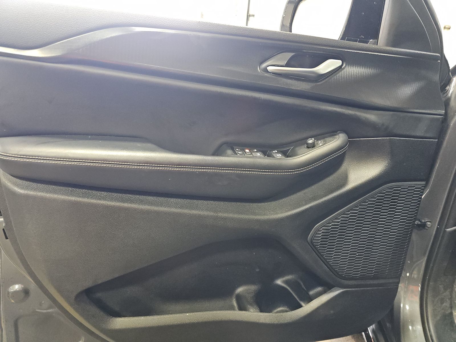 JEEP ALTITUDE X - 10