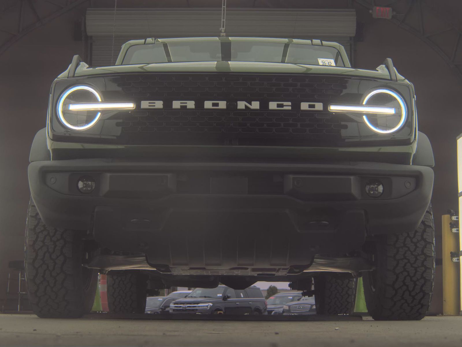 FORD BRONCO - 4