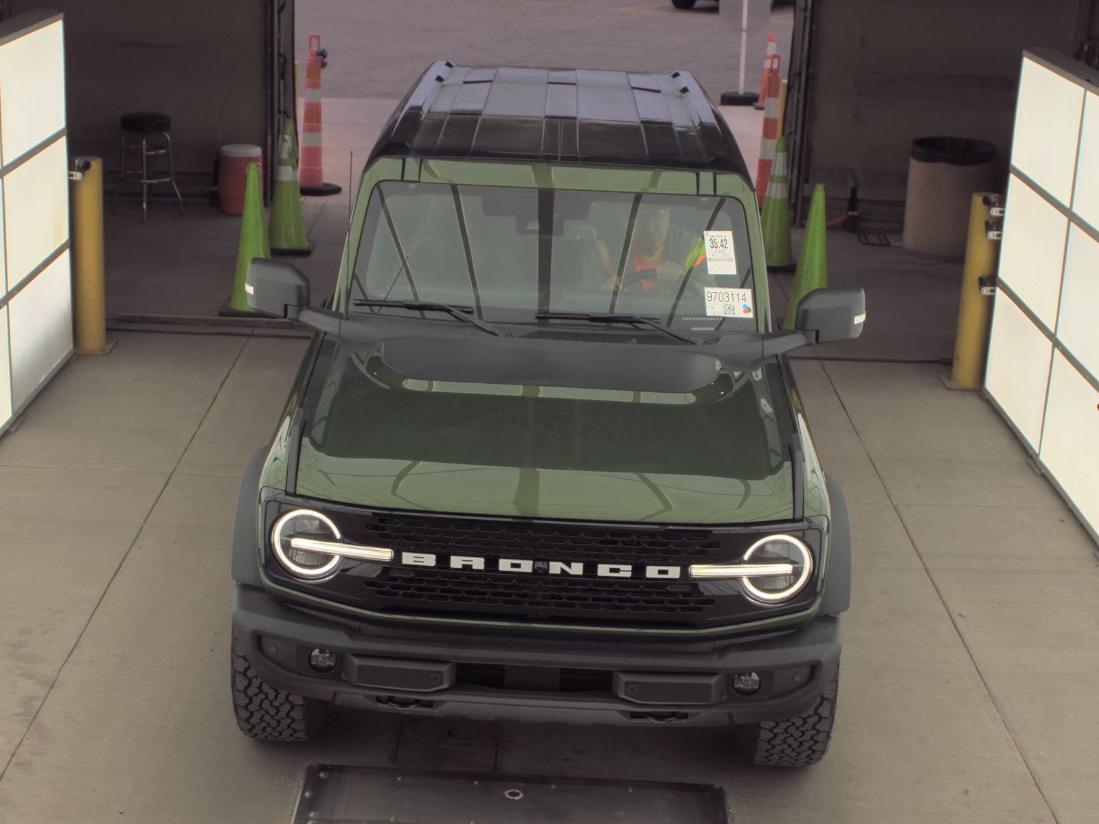 FORD BRONCO - 3