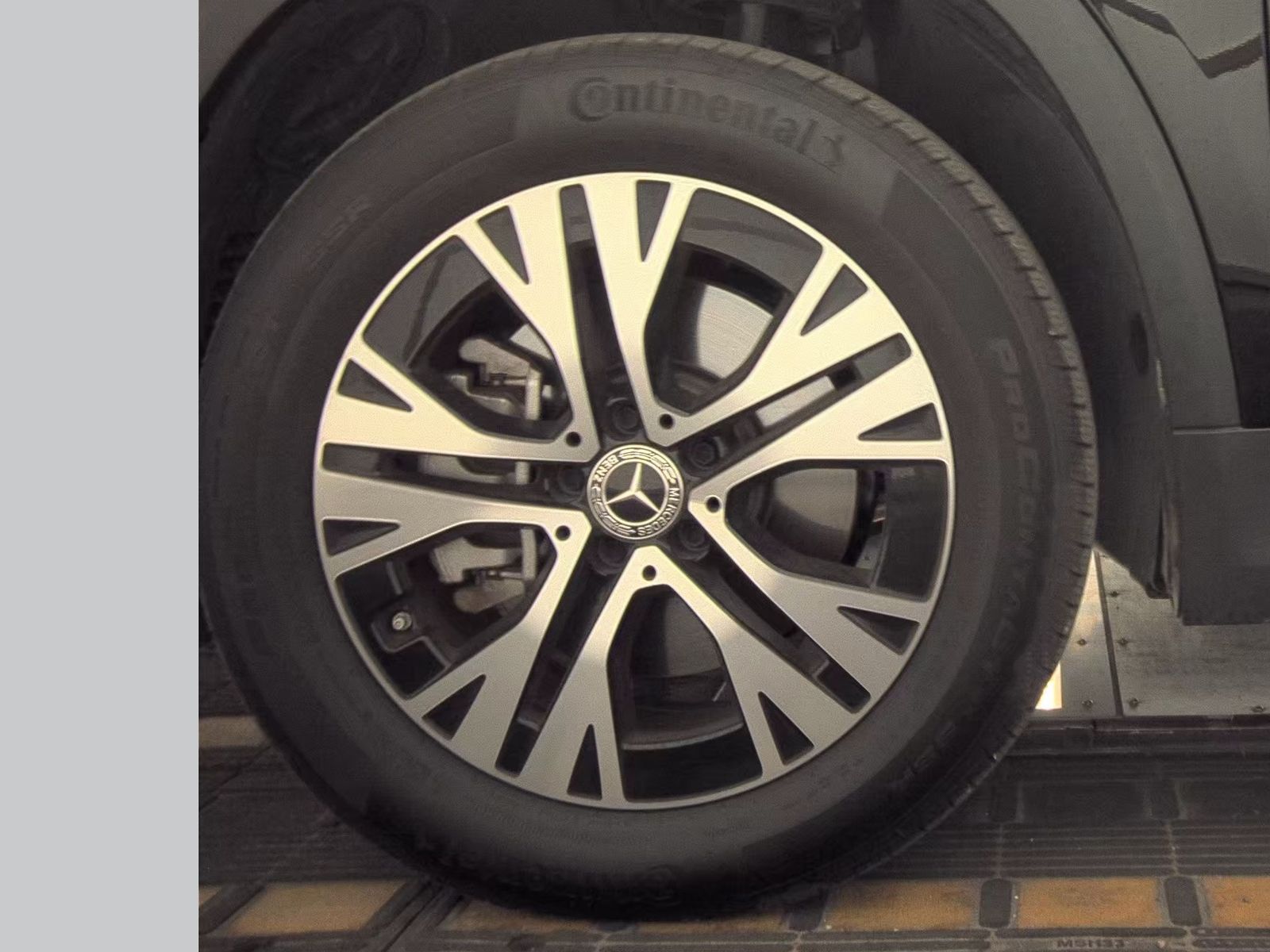 MERCEDES-BENZ GLA-CLASS - 10