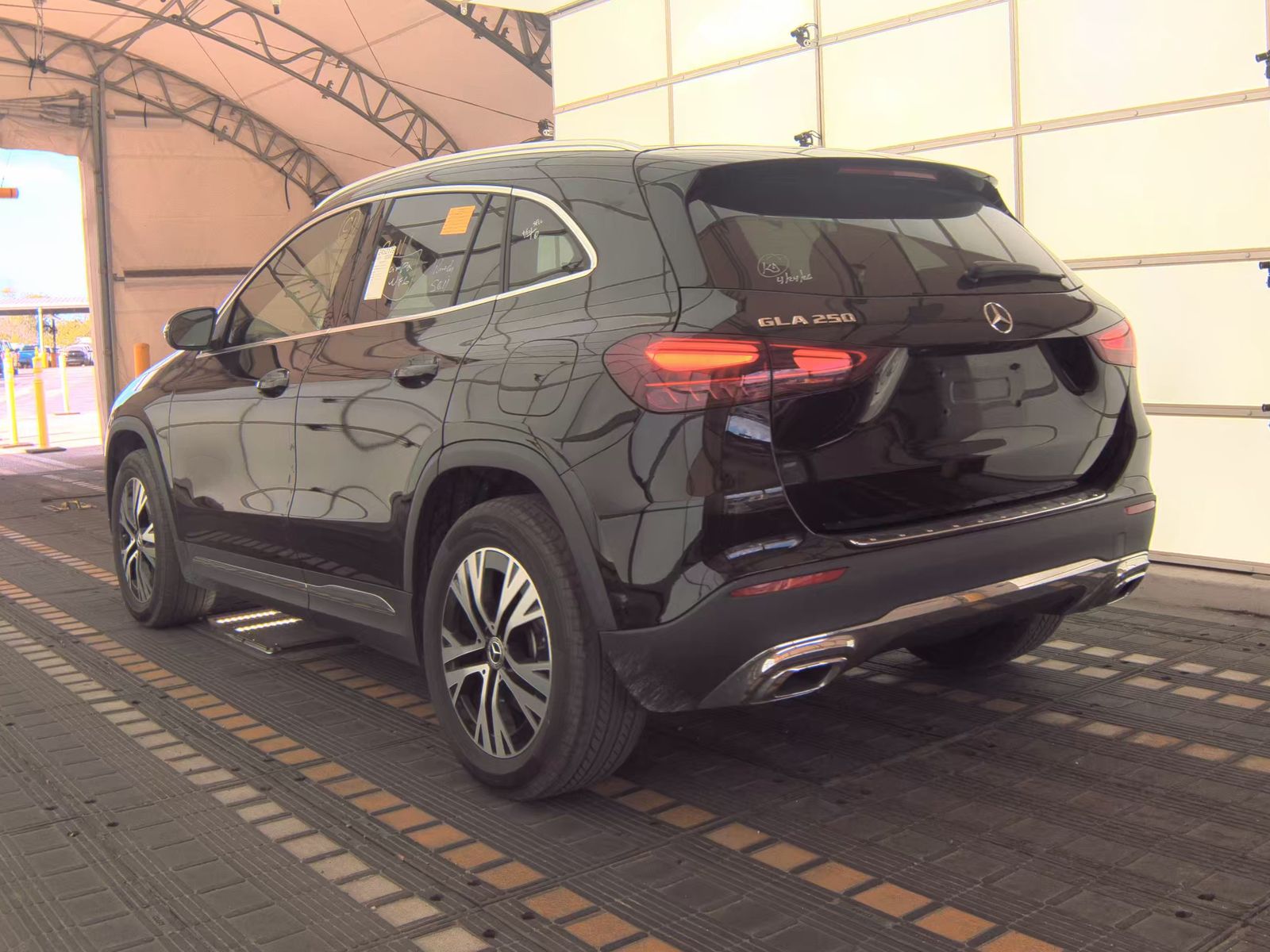 MERCEDES-BENZ GLA-CLASS - 9