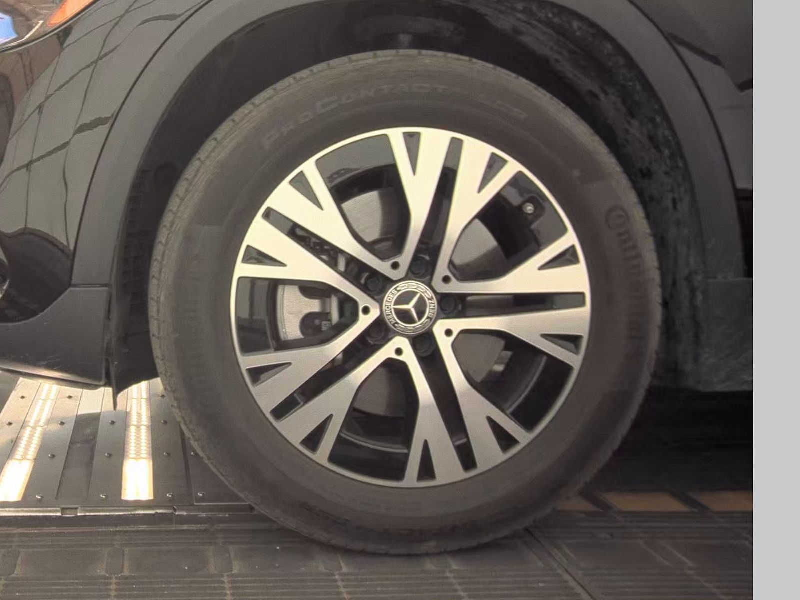 MERCEDES-BENZ GLA-CLASS - 10