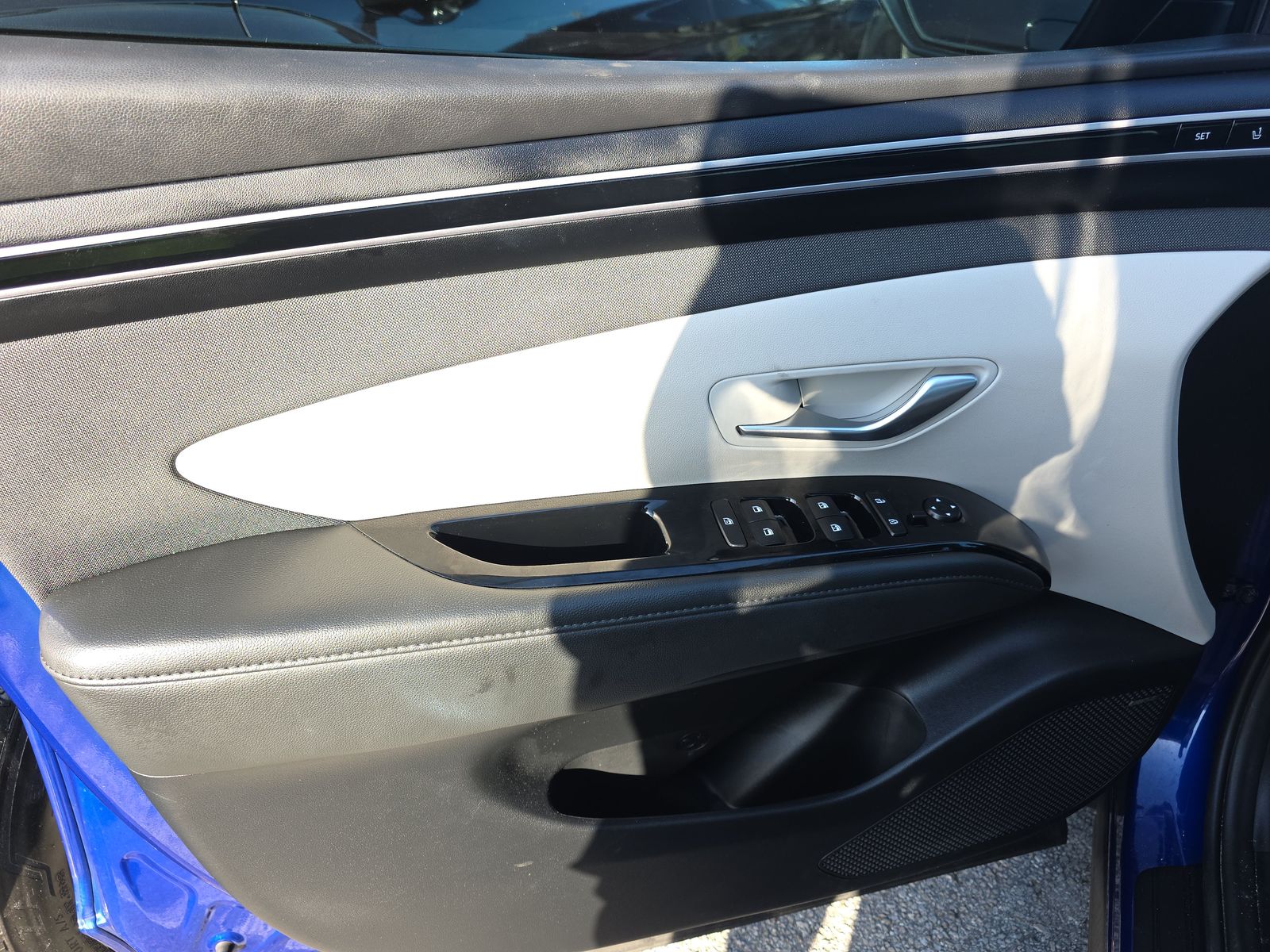 HYUNDAI LIMITED - 10