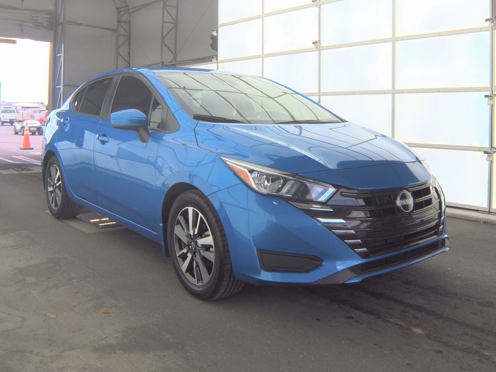 NISSAN VERSA - 5