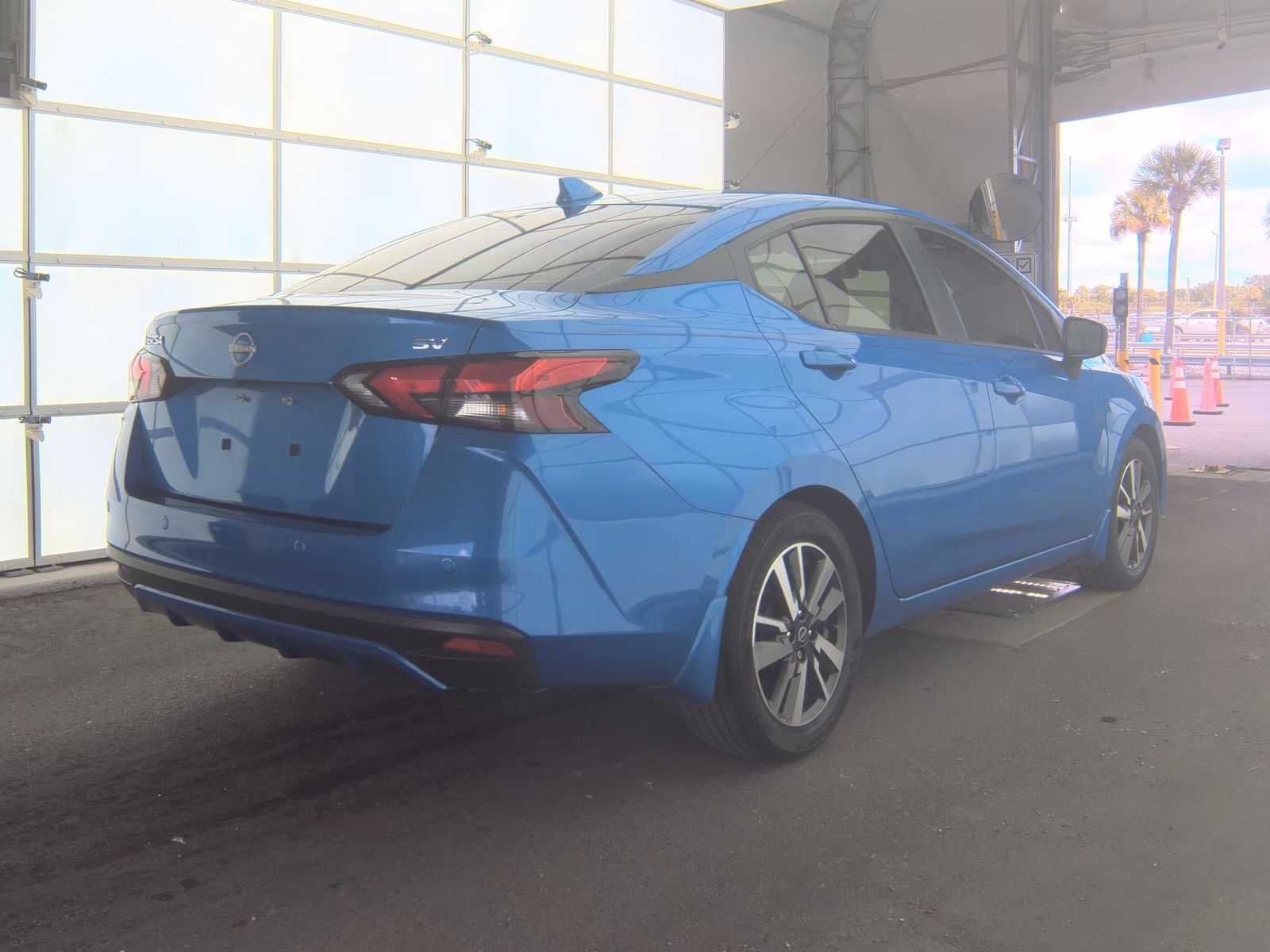 NISSAN VERSA - 6