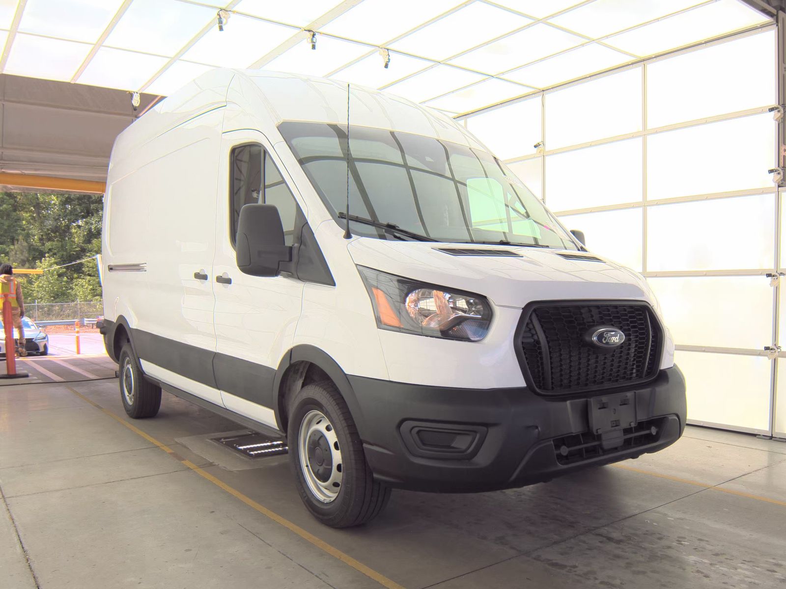 FORD TRANSIT 250 - 5