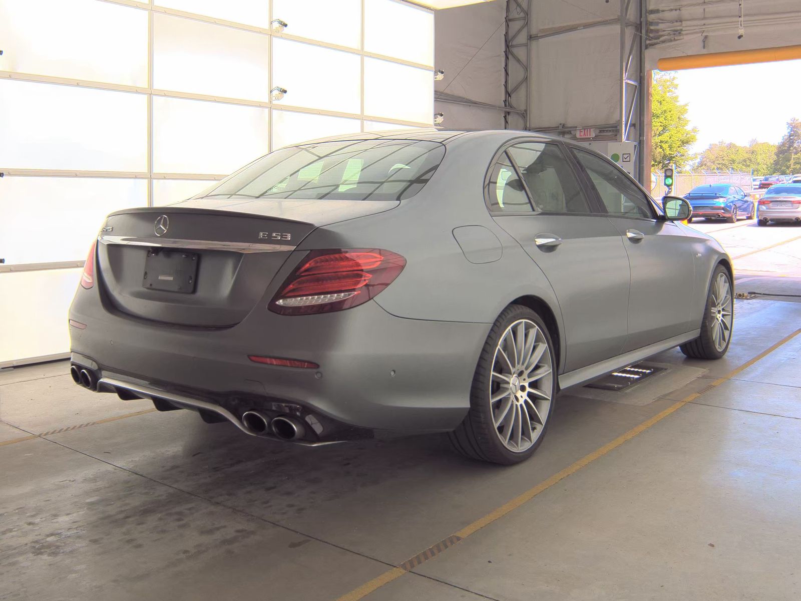 MERCEDES-BENZ E-CLASS - 6