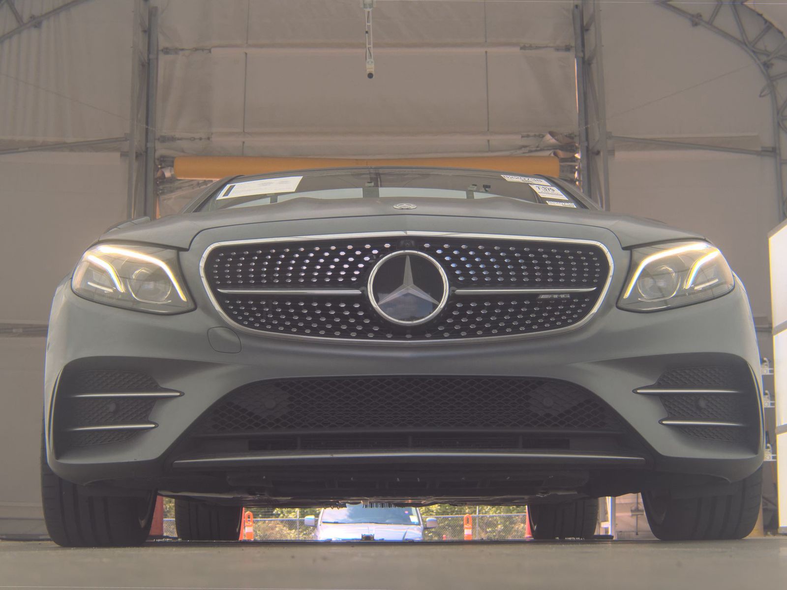 MERCEDES-BENZ E-CLASS - 4