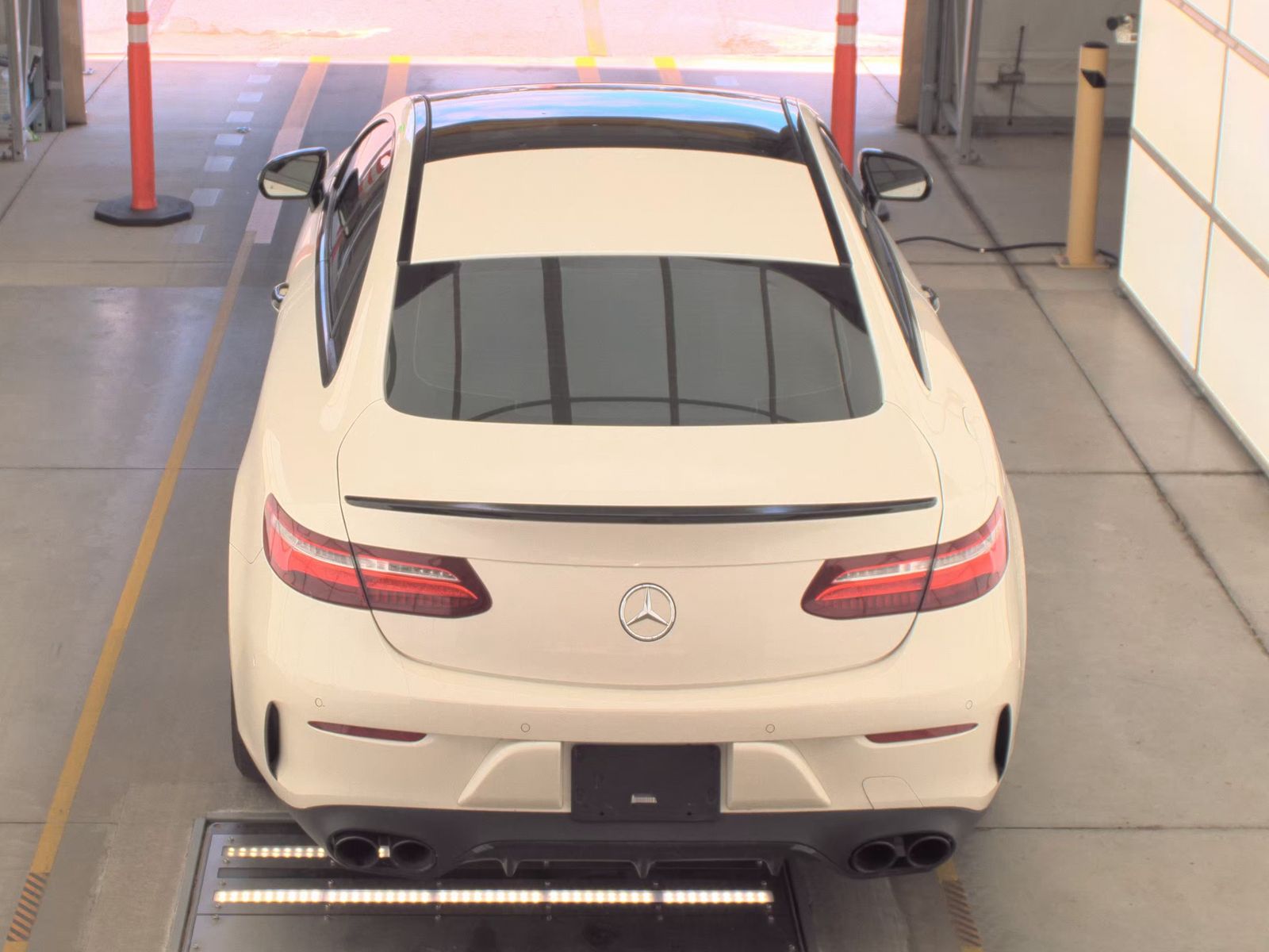 MERCEDES-BENZ E-CLASS - 7