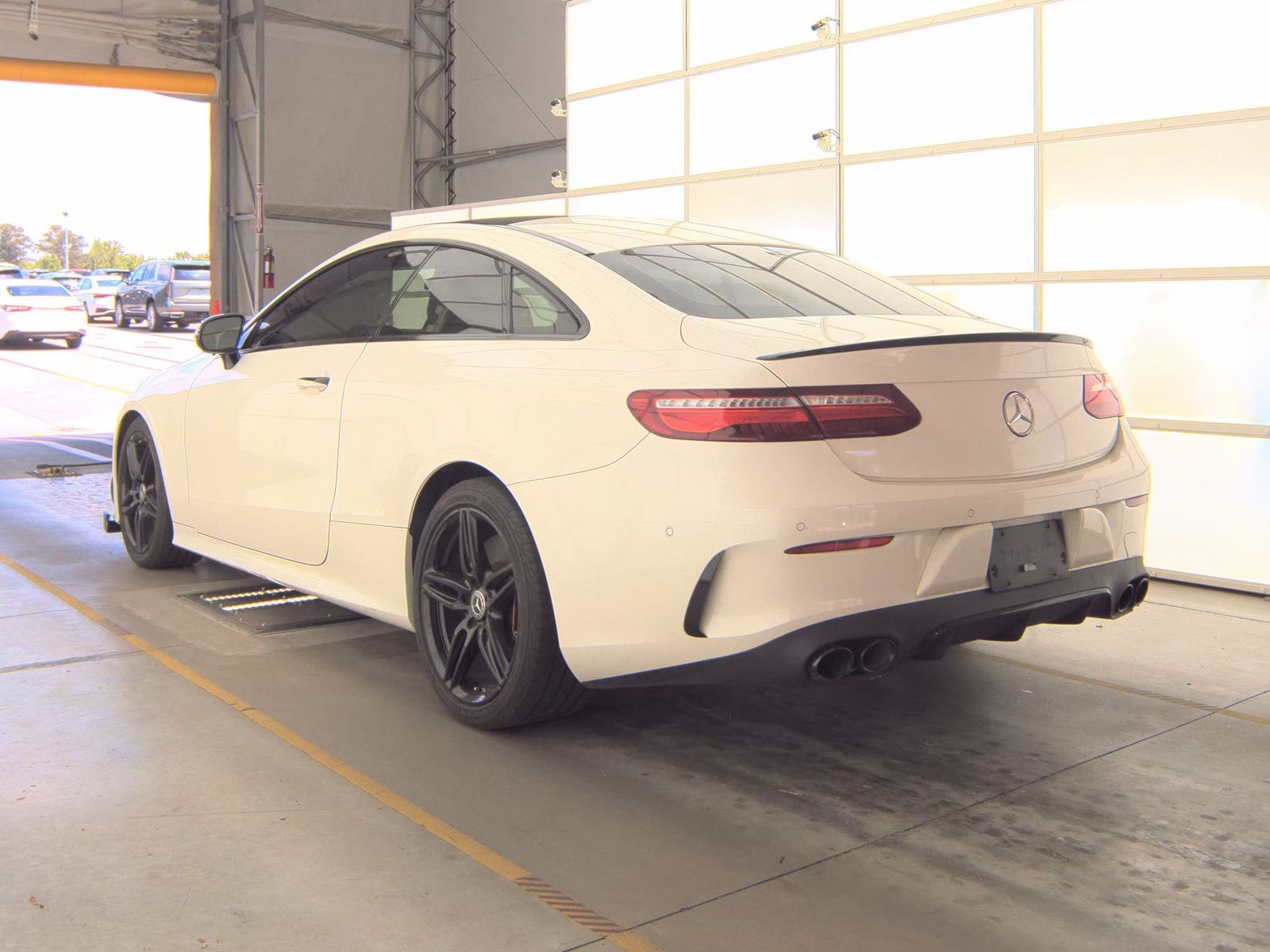 MERCEDES-BENZ E-CLASS - 9