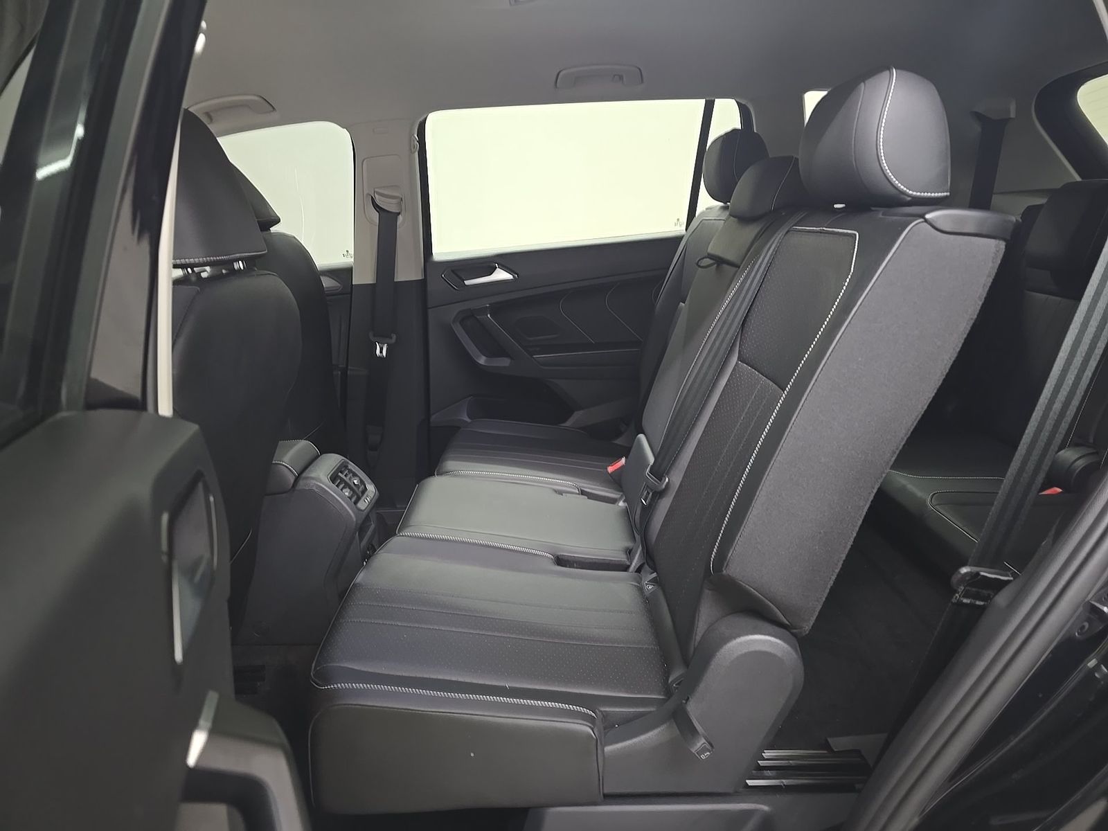 2023 Volkswagen Tiguan 2.0T SE FWD