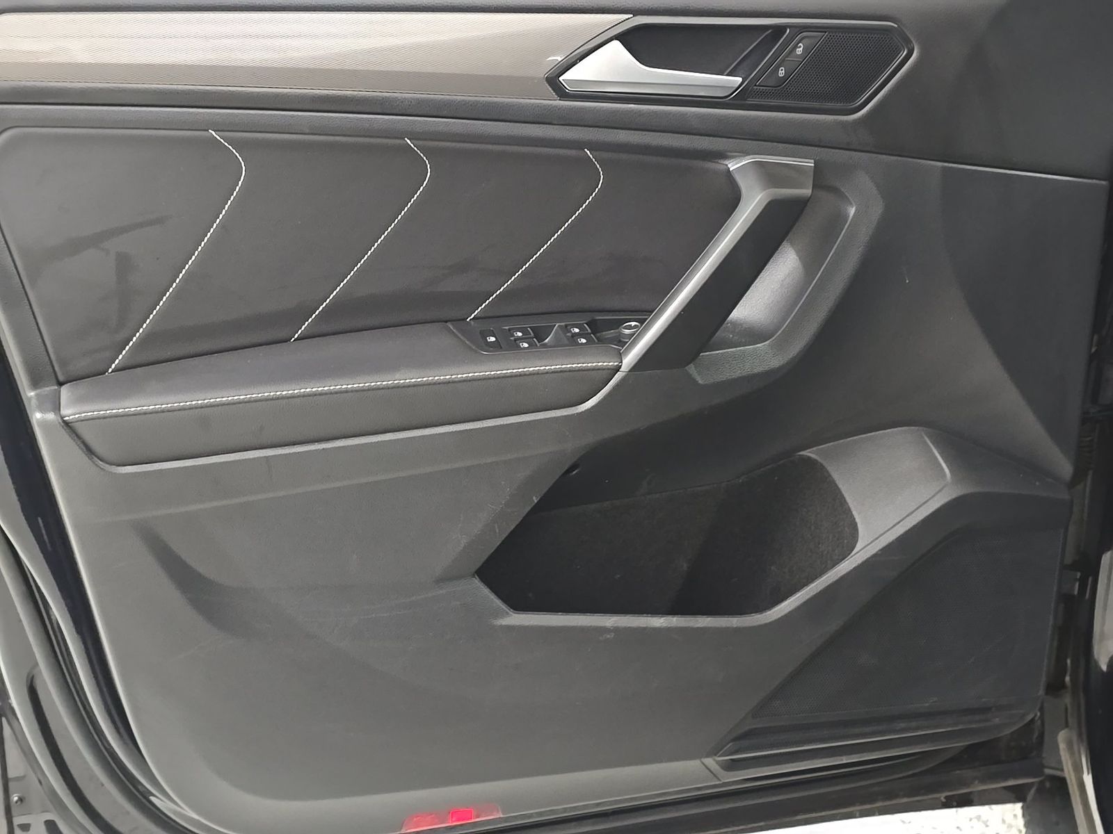 2023 Volkswagen Tiguan 2.0T SE FWD