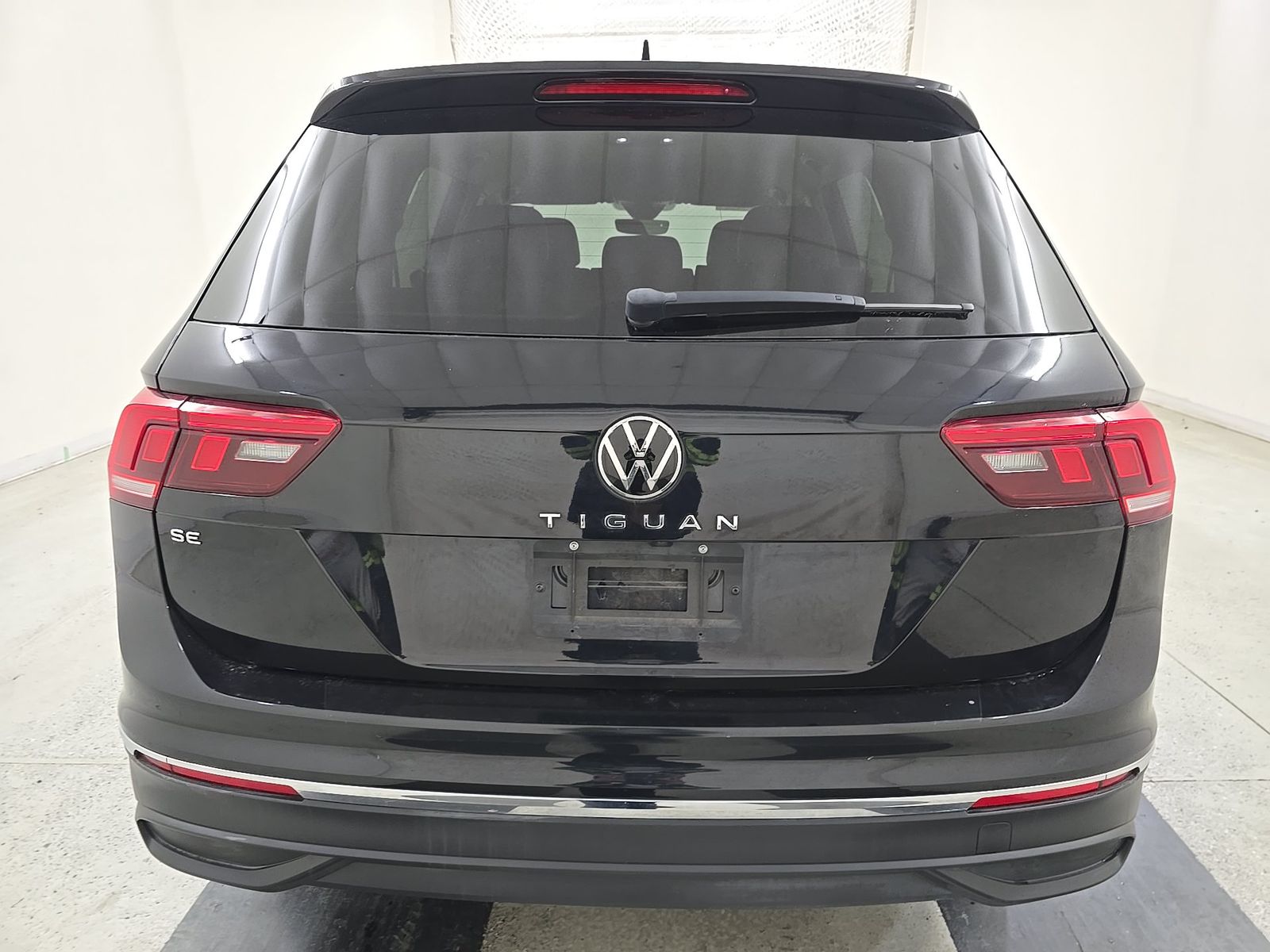 2023 Volkswagen Tiguan 2.0T SE FWD