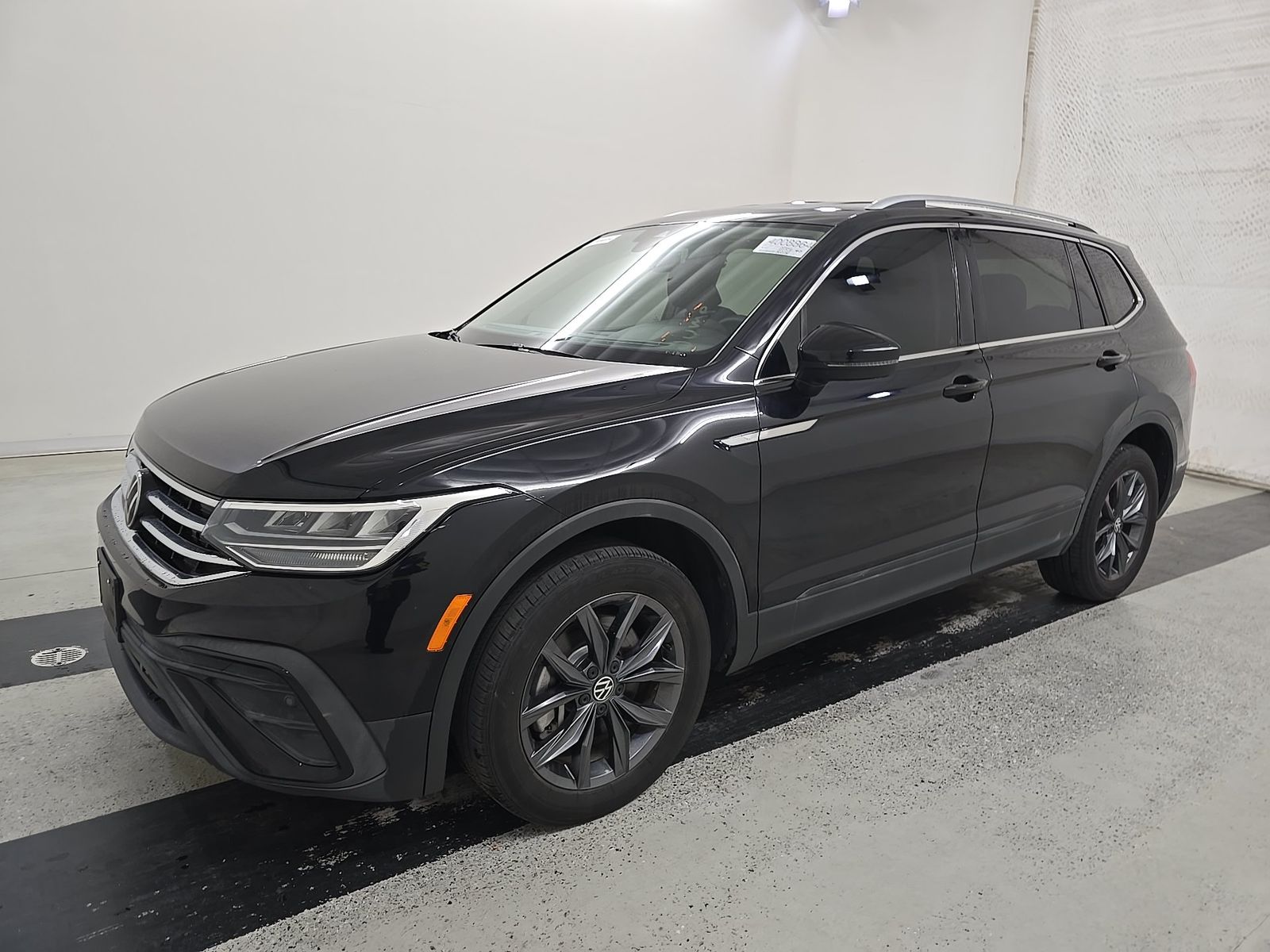 2023 Volkswagen Tiguan 2.0T SE FWD