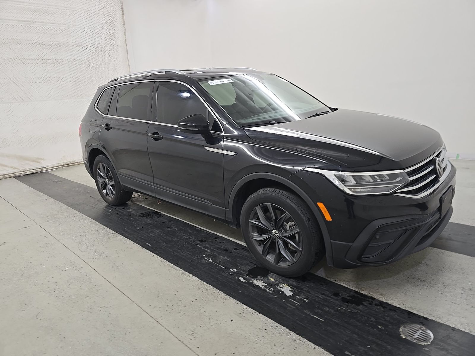 2023 Volkswagen Tiguan 2.0T SE FWD