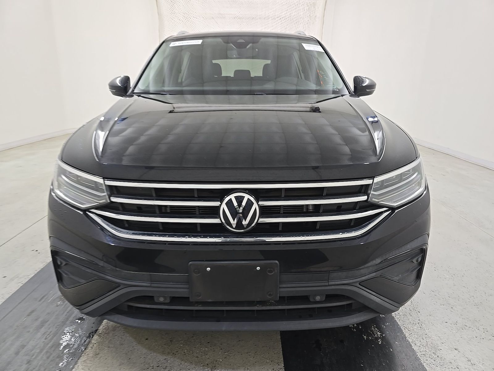 2023 Volkswagen Tiguan 2.0T SE FWD