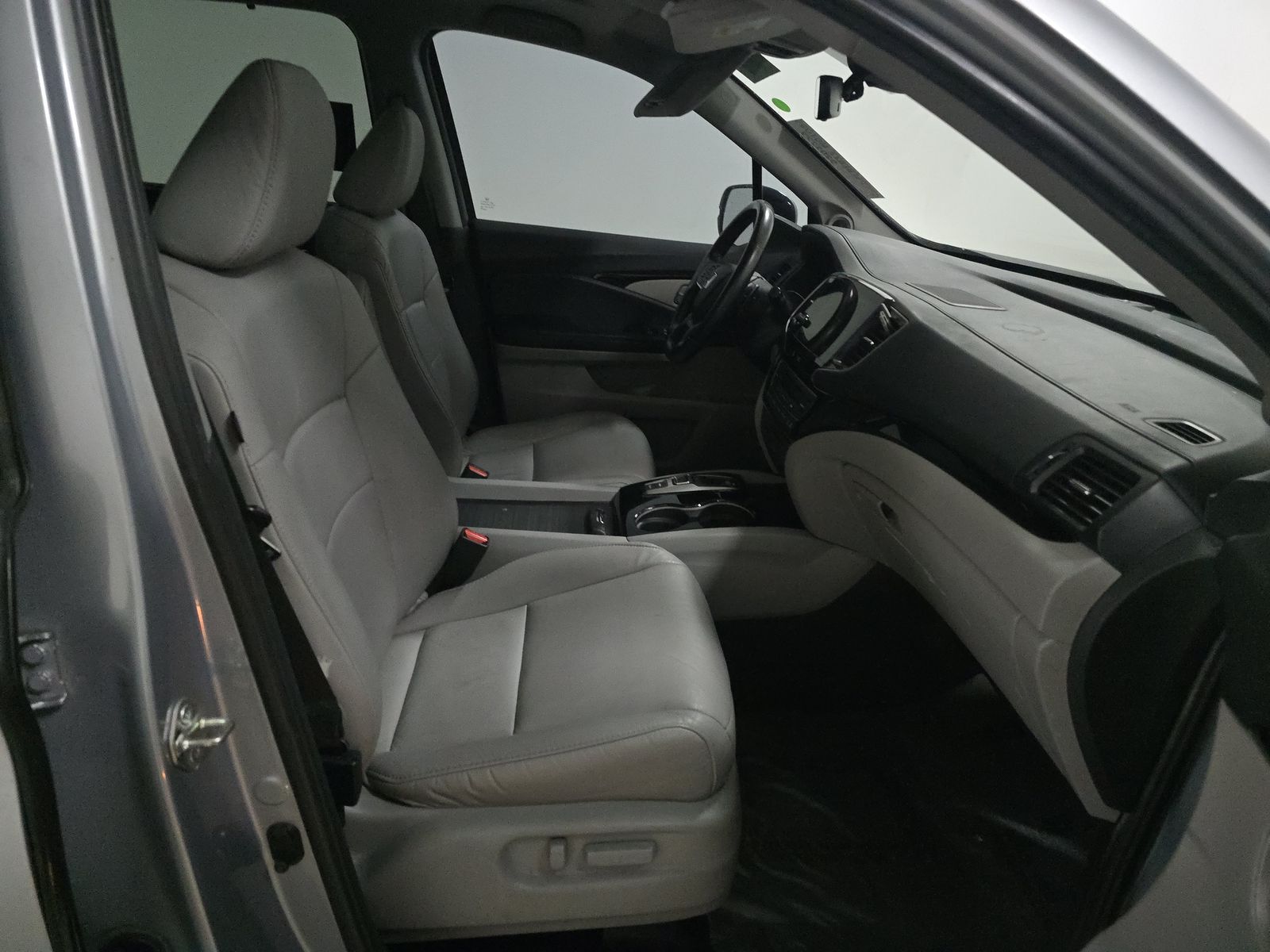 2019 Honda Pilot Touring FWD