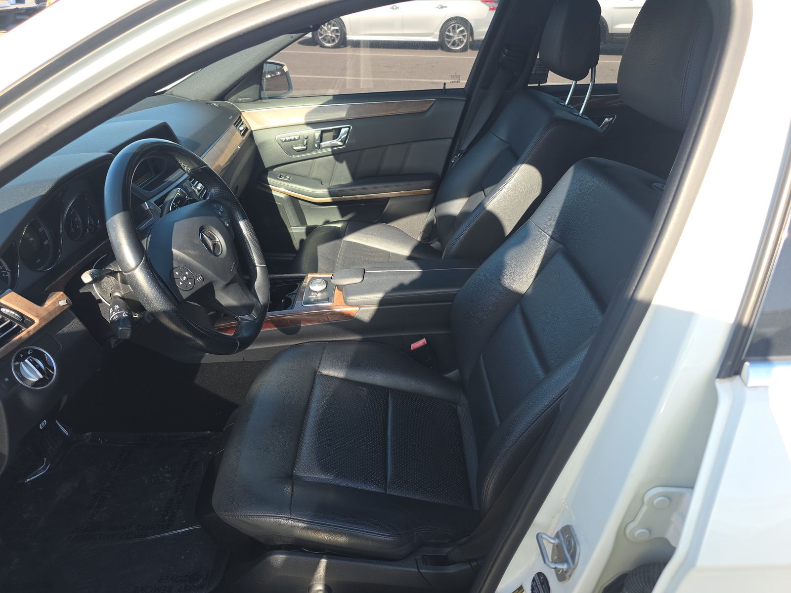 MERCEDES-BENZ E-CLASS - 8