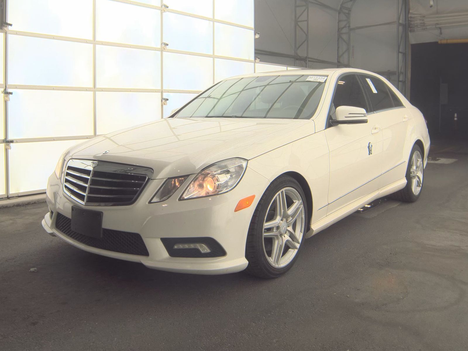 MERCEDES-BENZ E-CLASS - 1