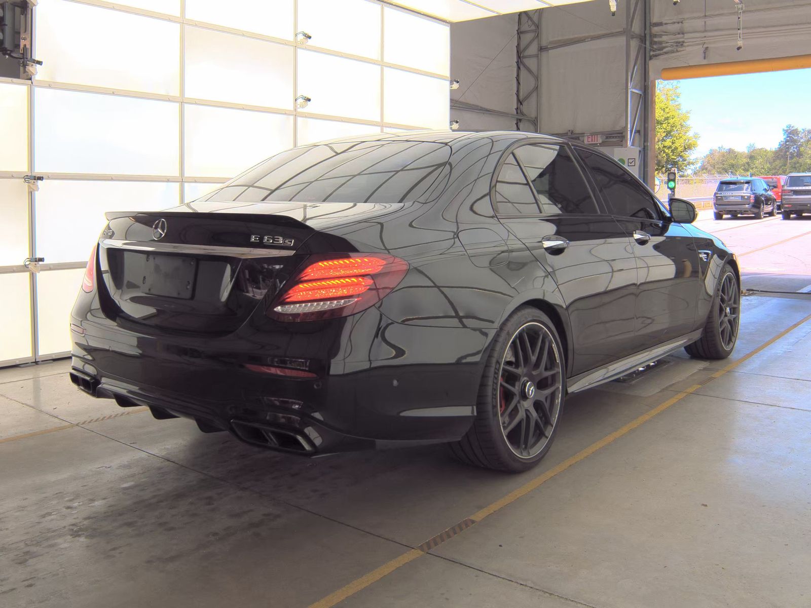 MERCEDES-BENZ E-CLASS - 6