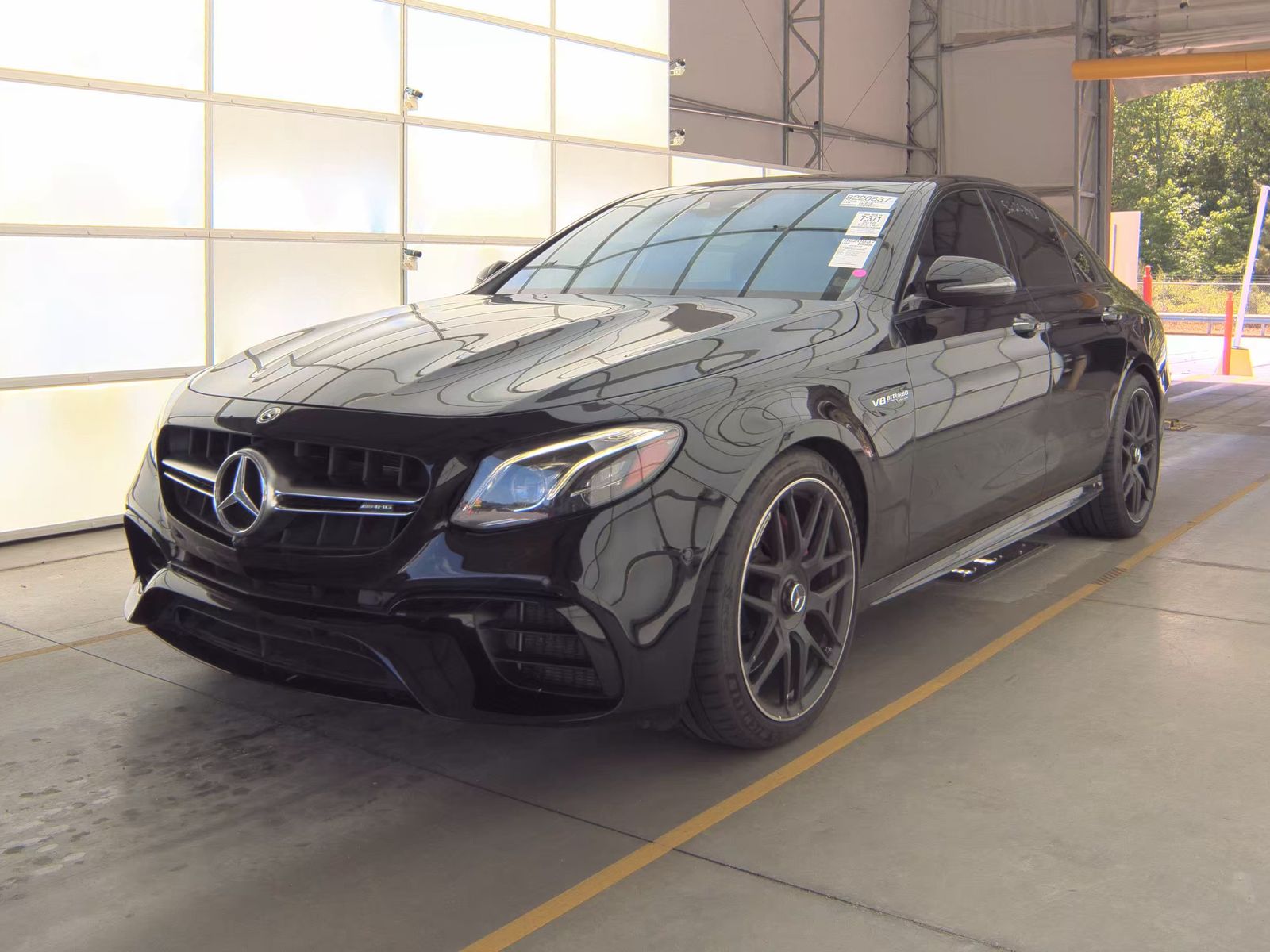 MERCEDES-BENZ E-CLASS - 1