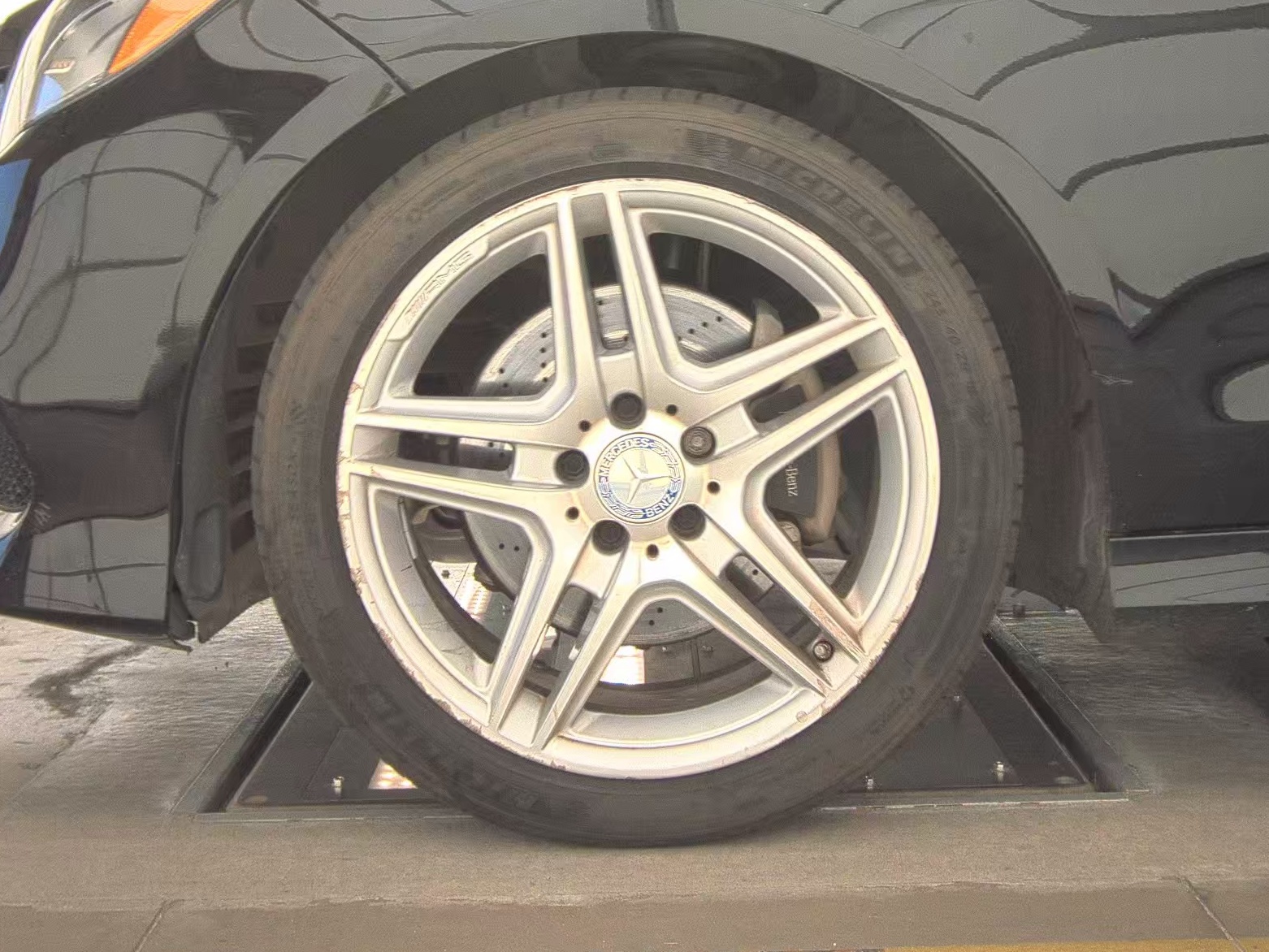 MERCEDES-BENZ E-CLASS - 10