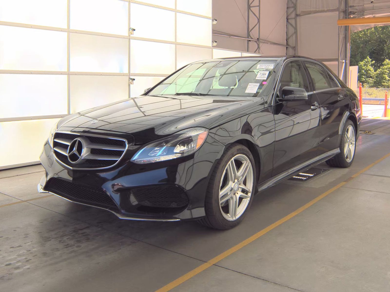 MERCEDES-BENZ E-CLASS - 1