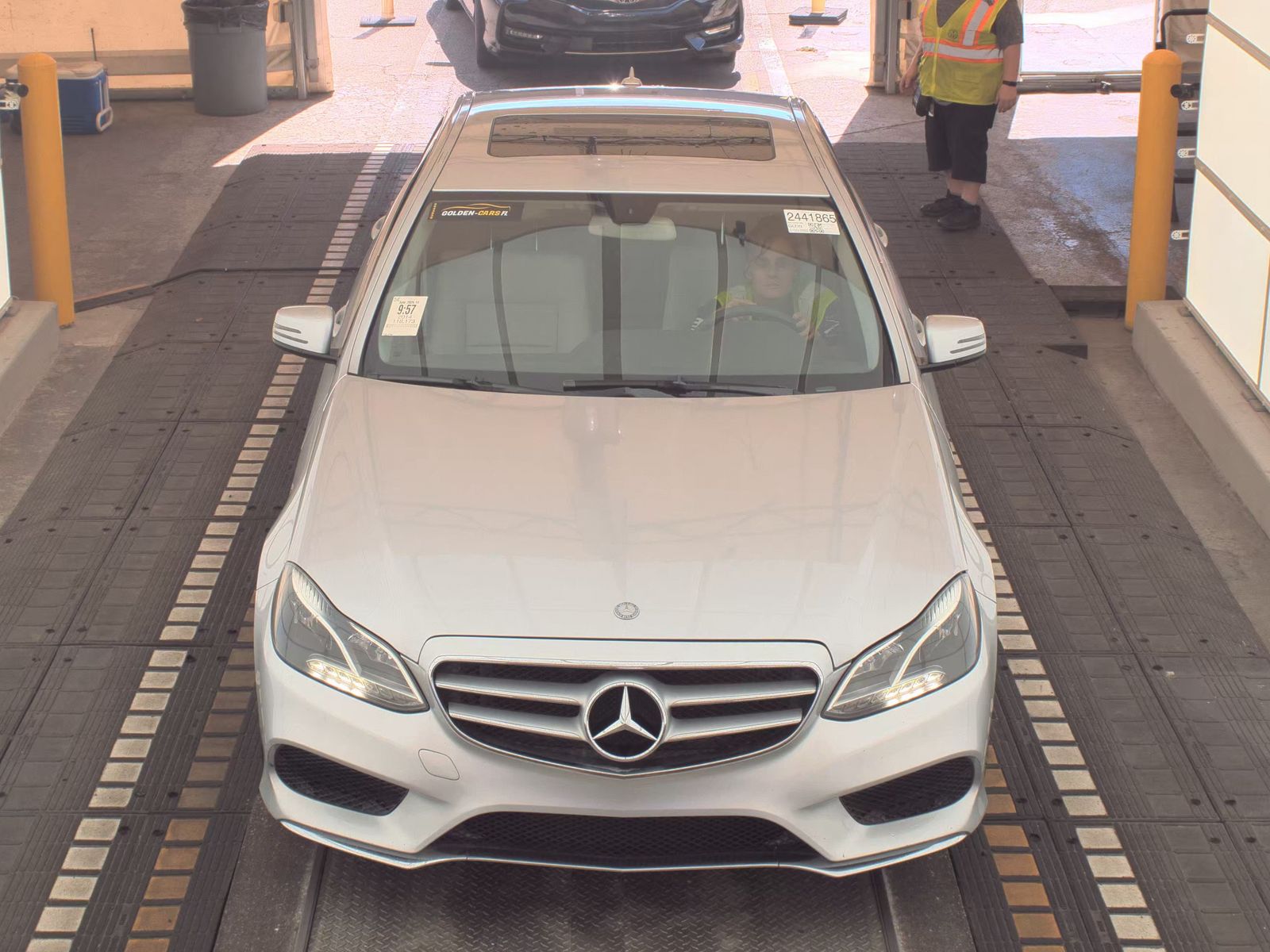 MERCEDES-BENZ E-CLASS - 3