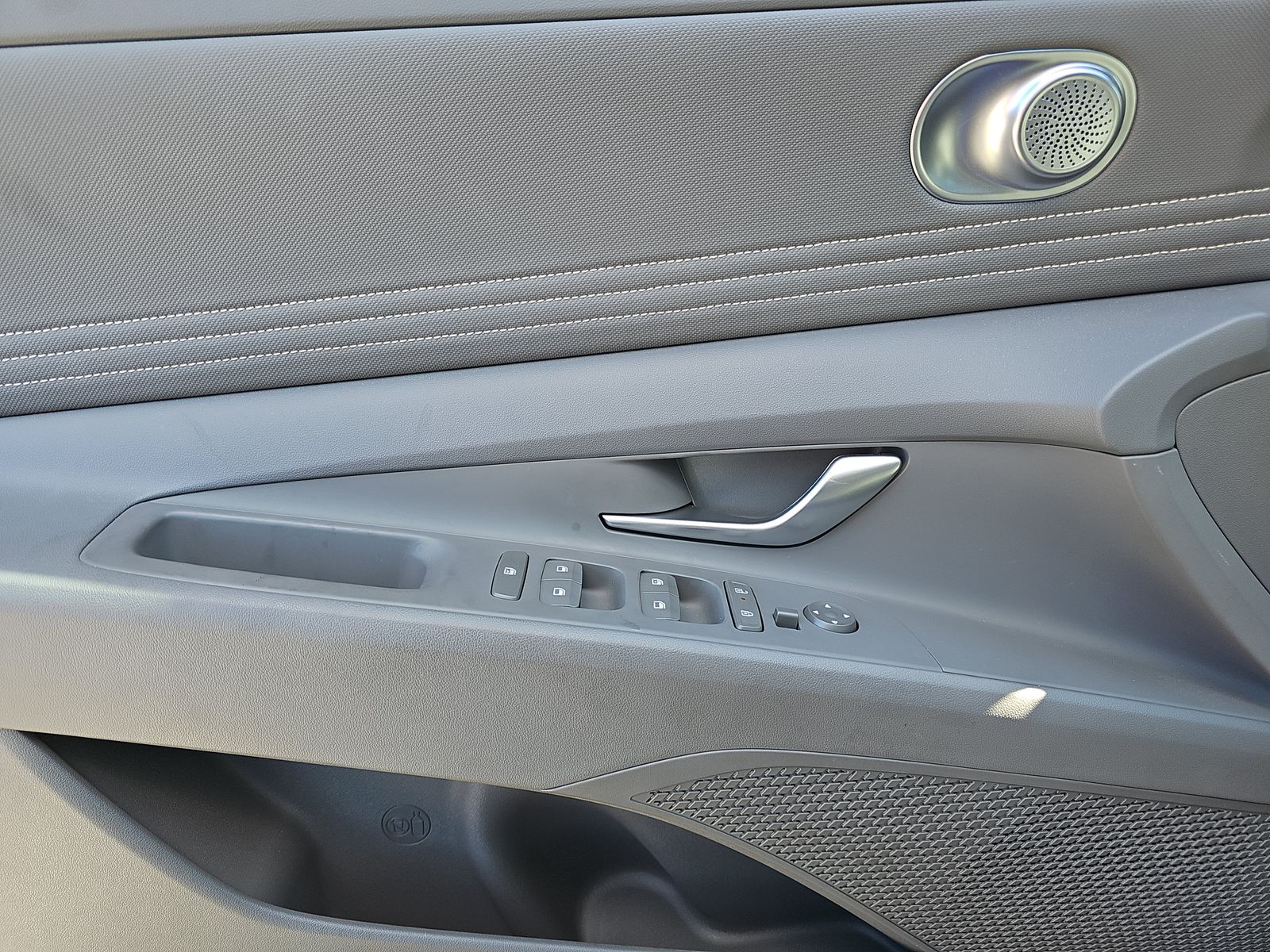 HYUNDAI SEL SPORT - 10