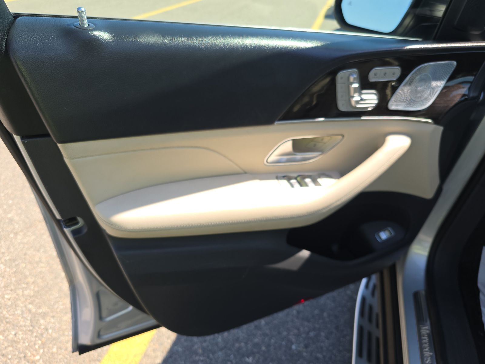 MERCEDES-BENZ GLS - 10