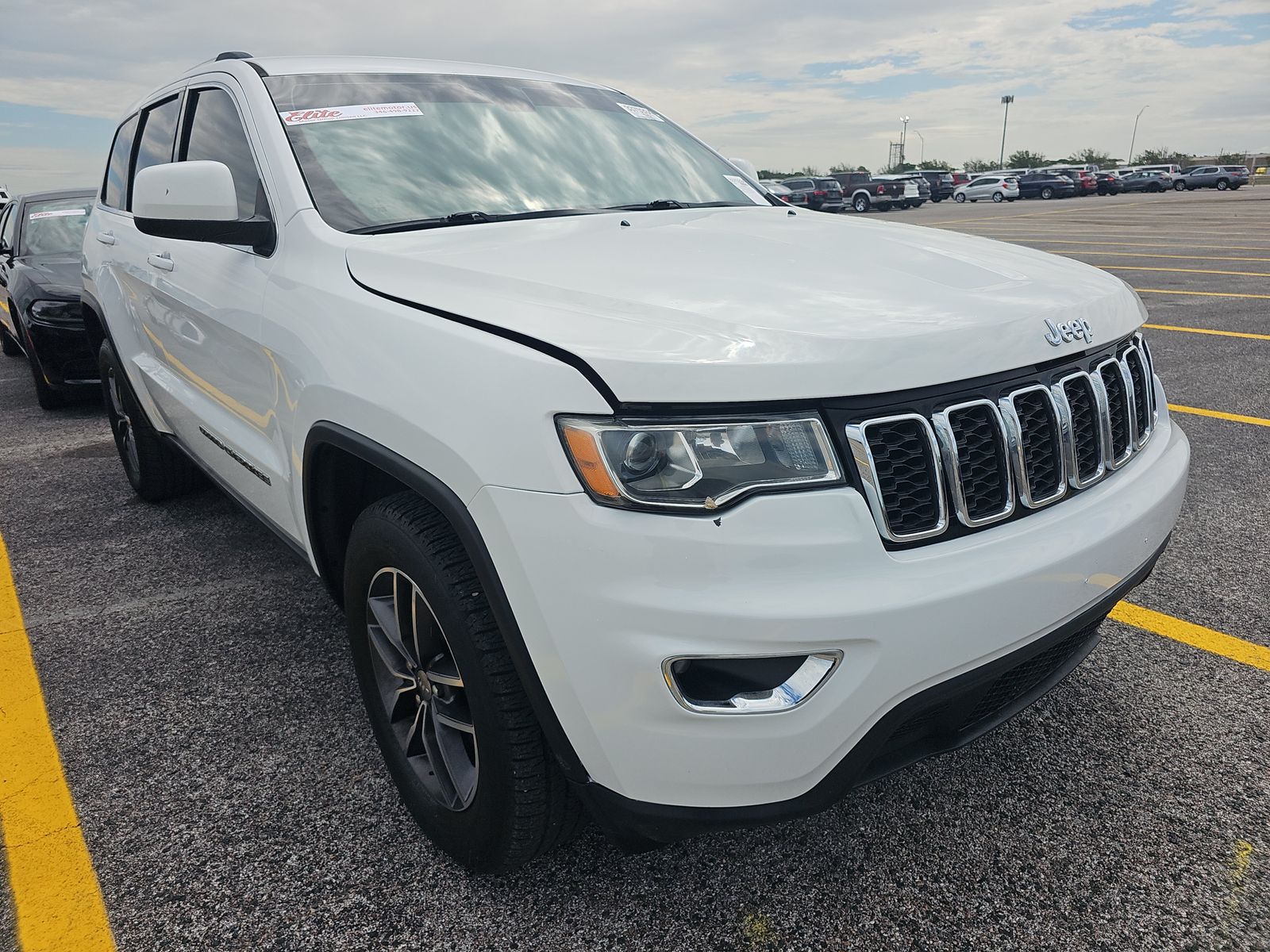 JEEP LAREDO E - 4