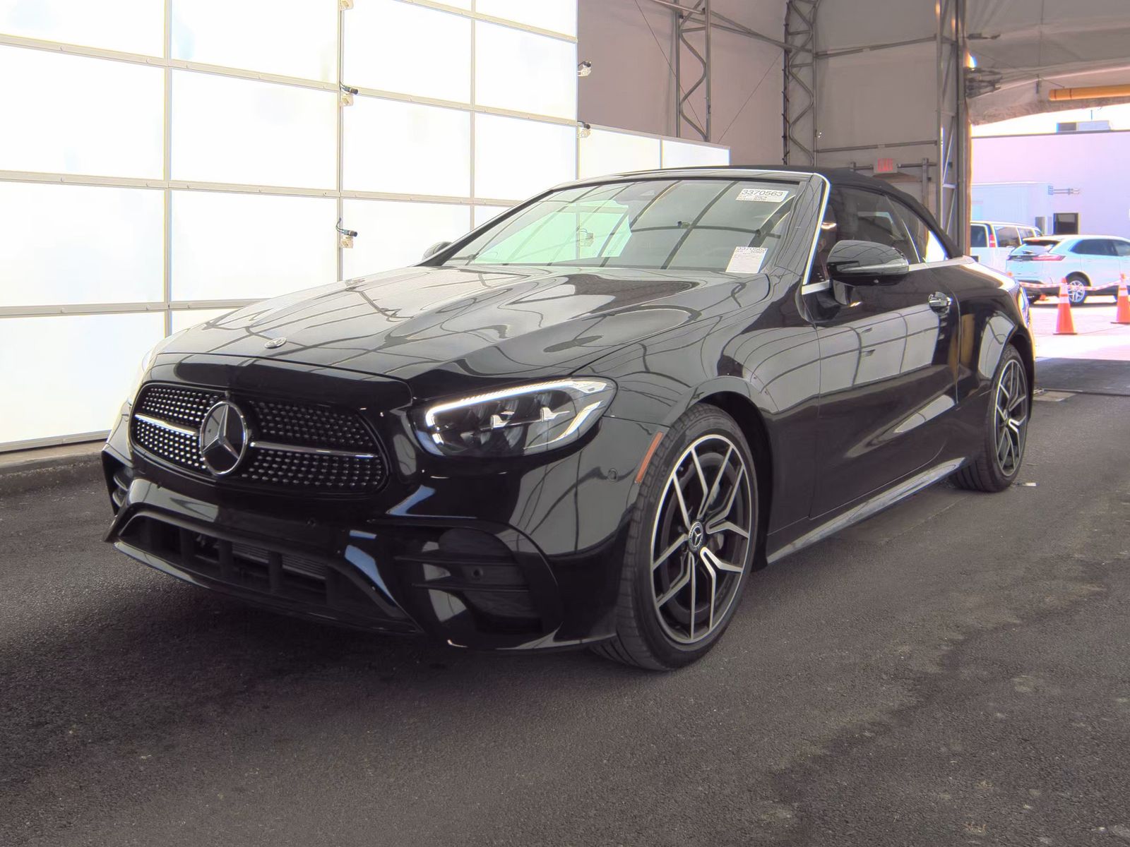 MERCEDES-BENZ E-CLASS - 1