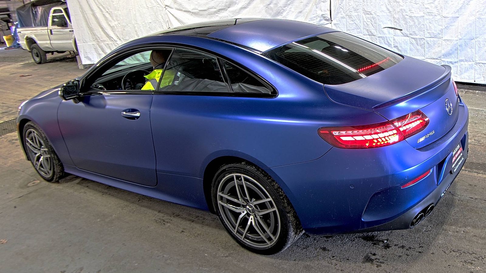 MERCEDES-BENZ E-CLASS - 7