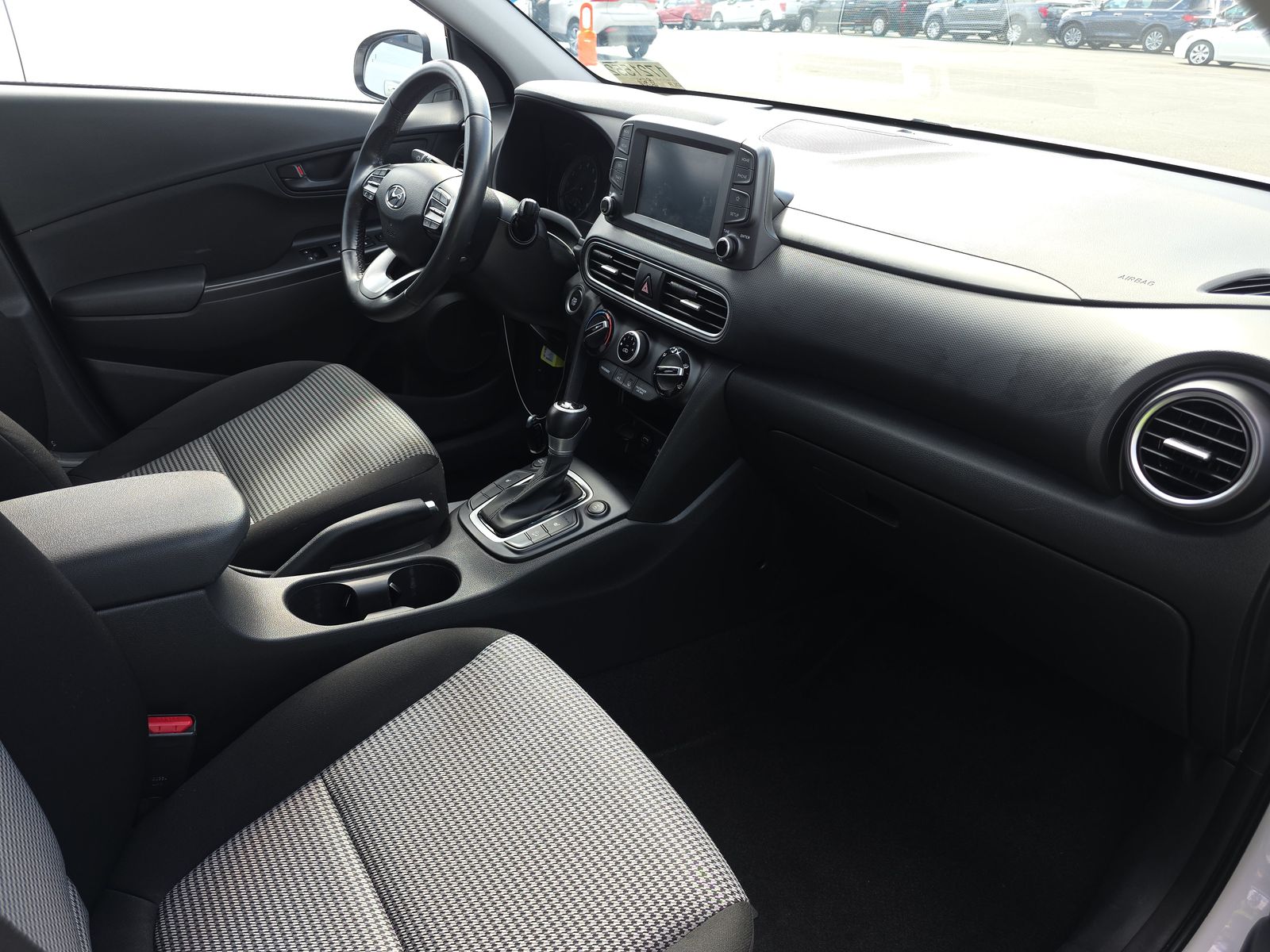 HYUNDAI SEL PLUS - 9