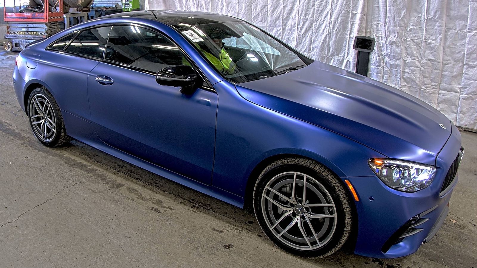 MERCEDES-BENZ E-CLASS - 4